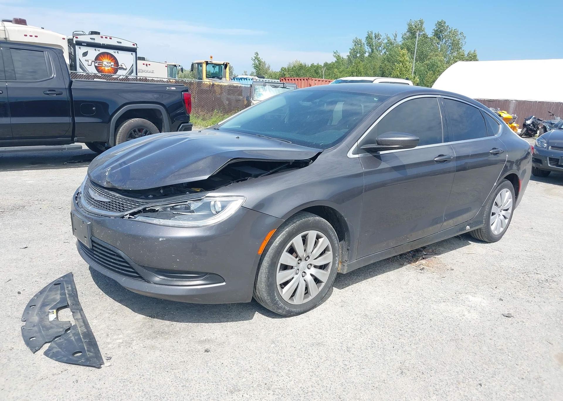 2015 CHRYSLER 200 LX
