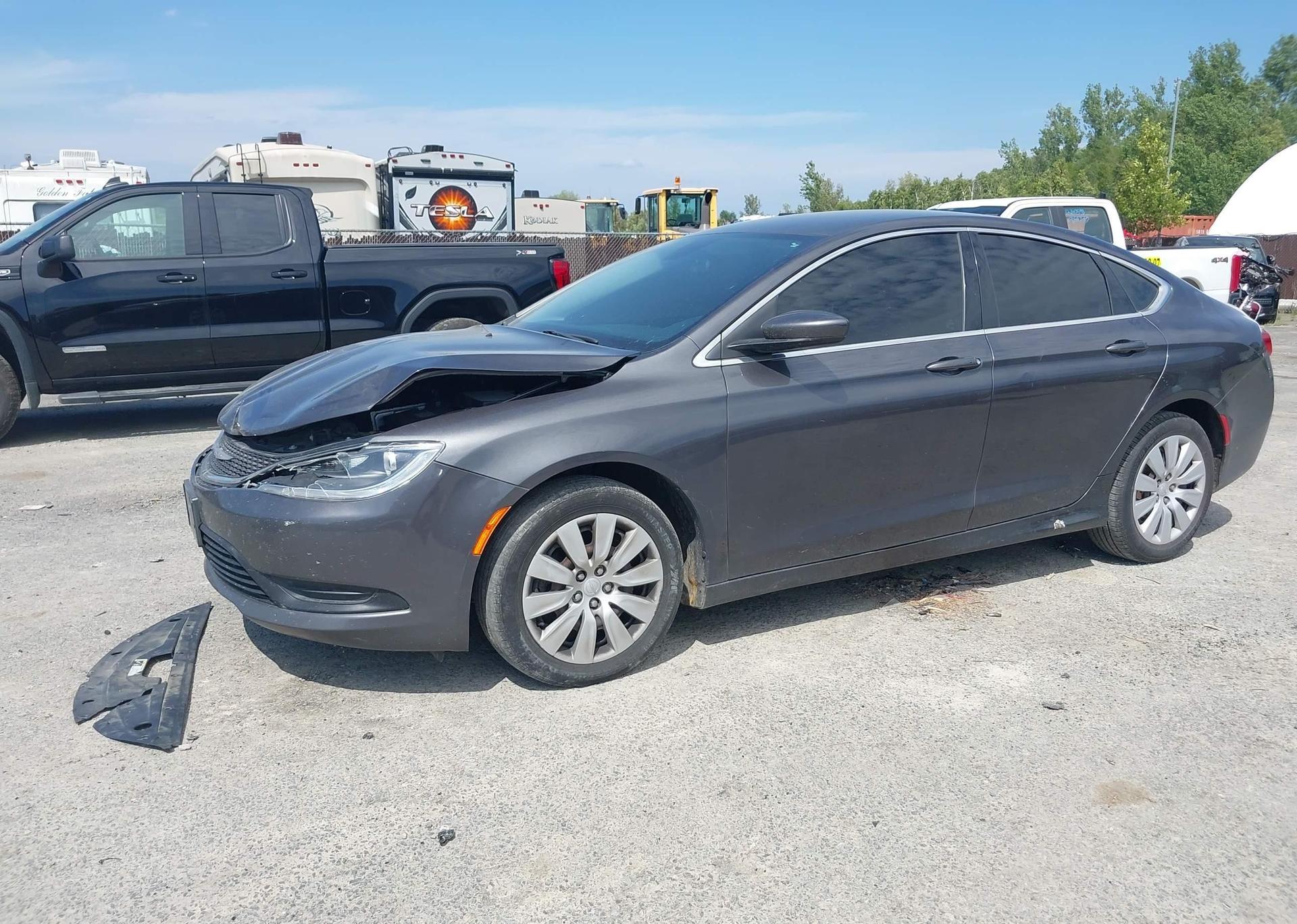 2015 CHRYSLER 200 LX