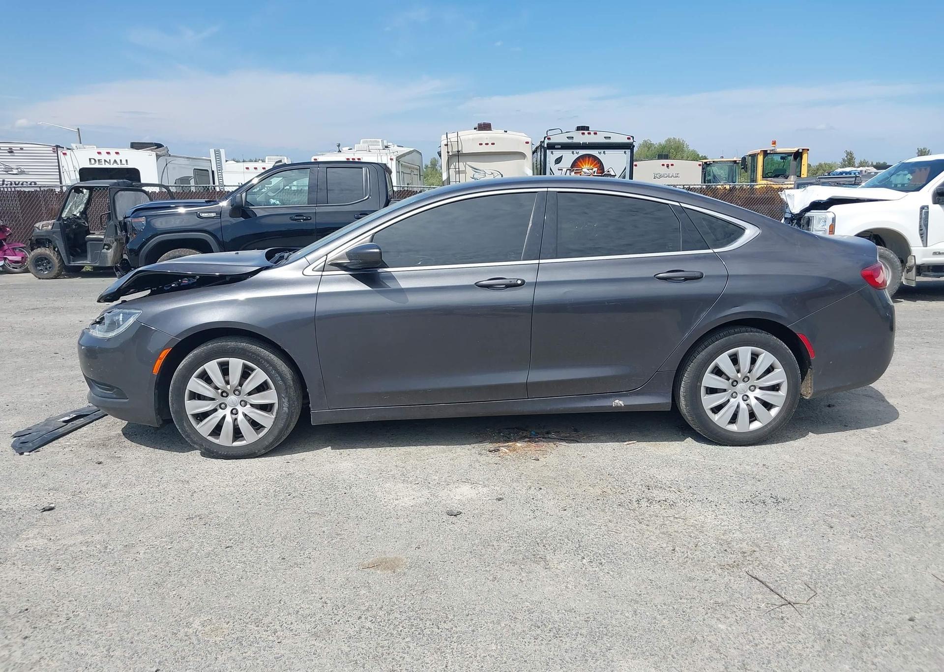 2015 CHRYSLER 200 LX