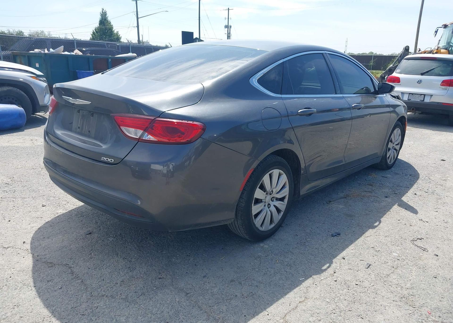 2015 CHRYSLER 200 LX