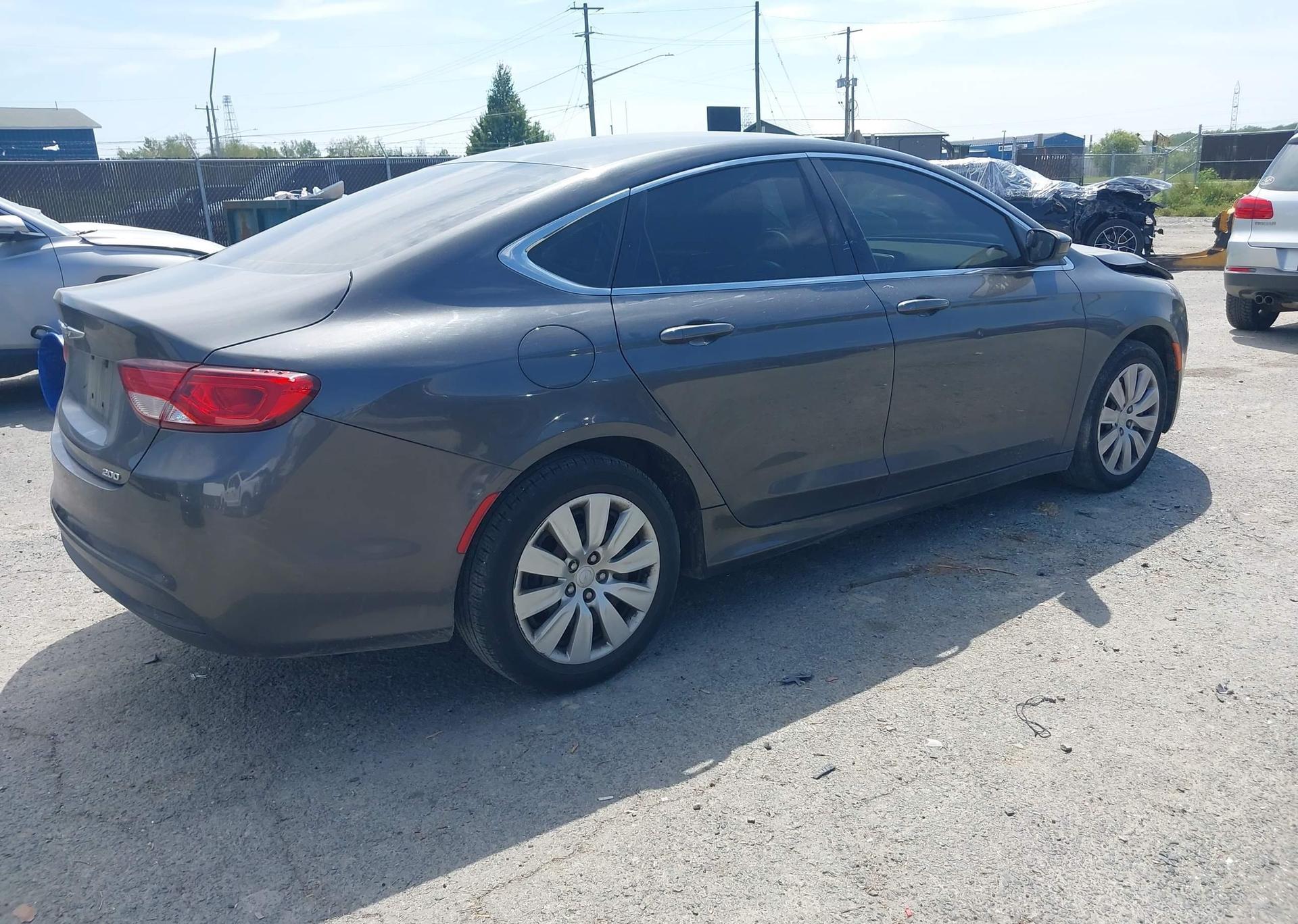 2015 CHRYSLER 200 LX