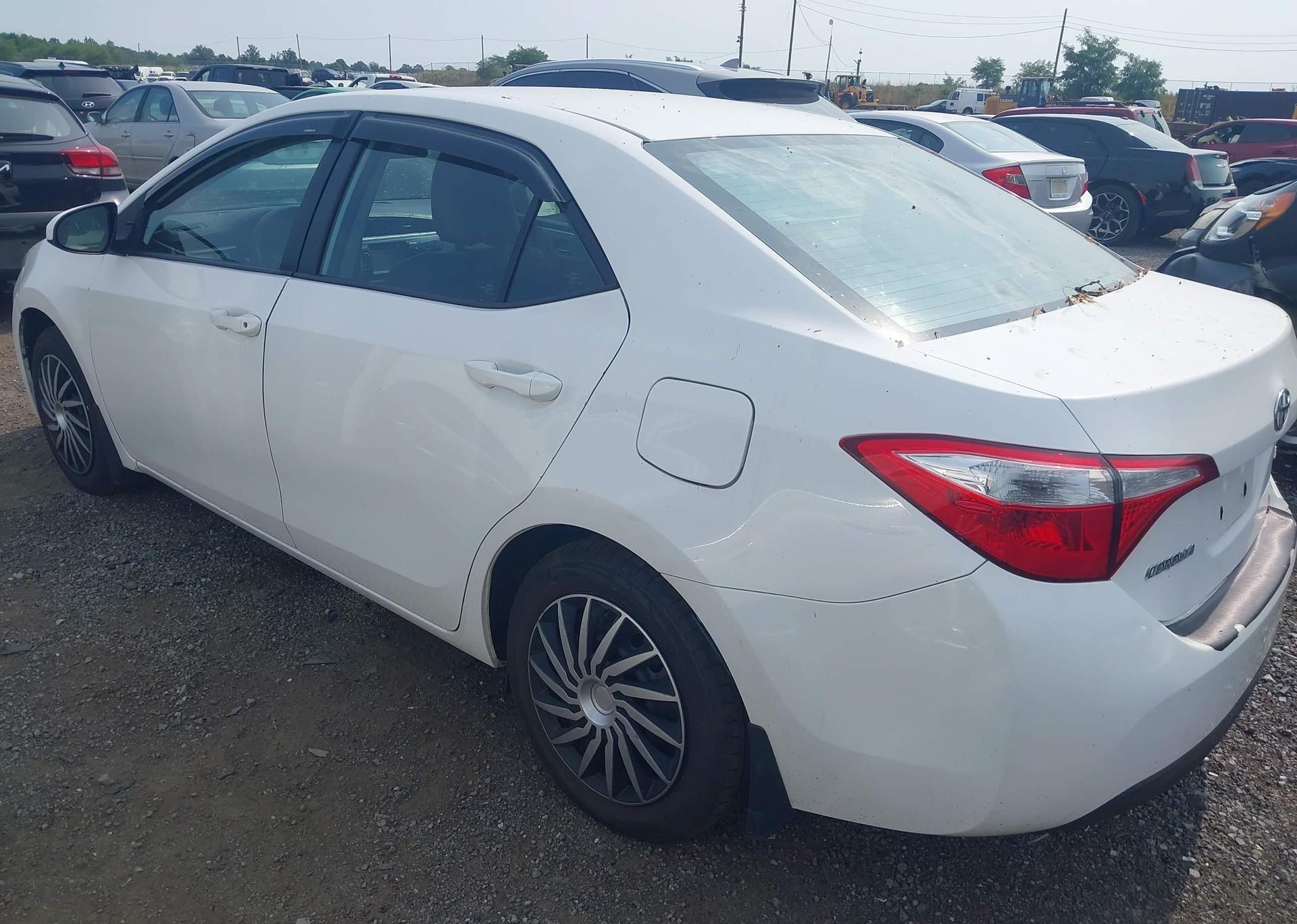 2015 TOYOTA COROLLA LE
