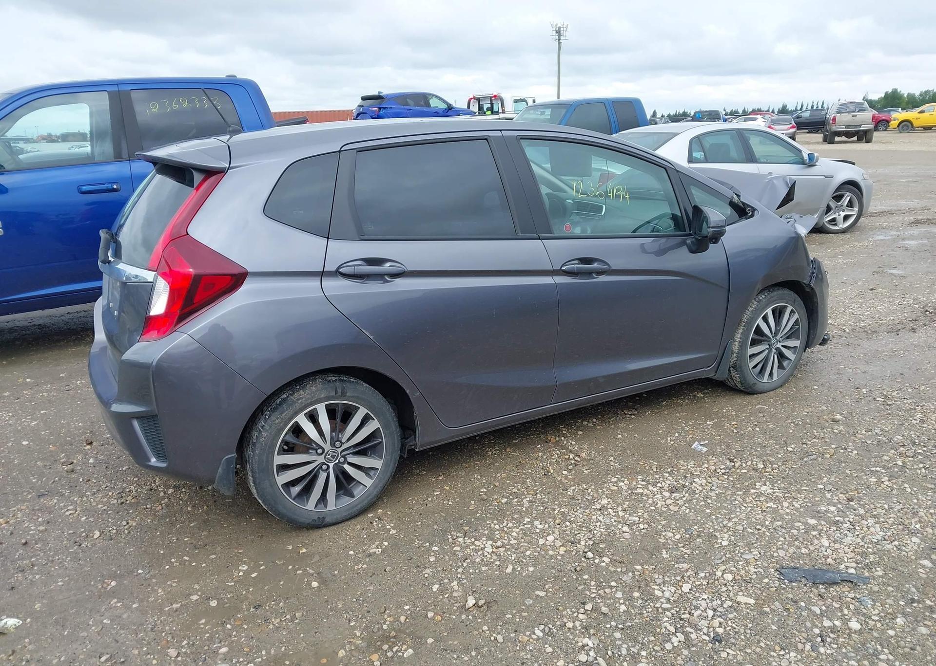 2016 HONDA FIT EX