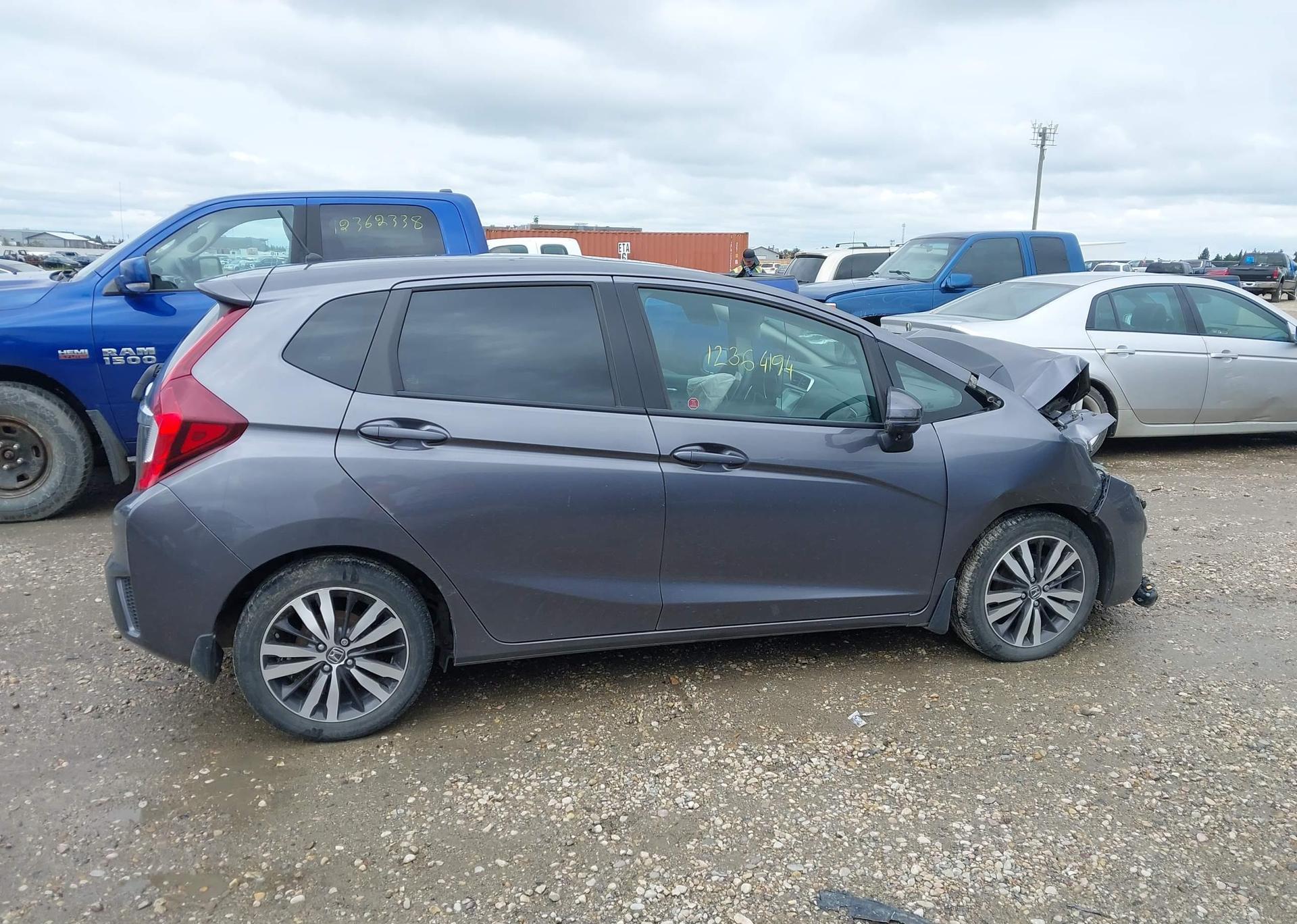 2016 HONDA FIT EX