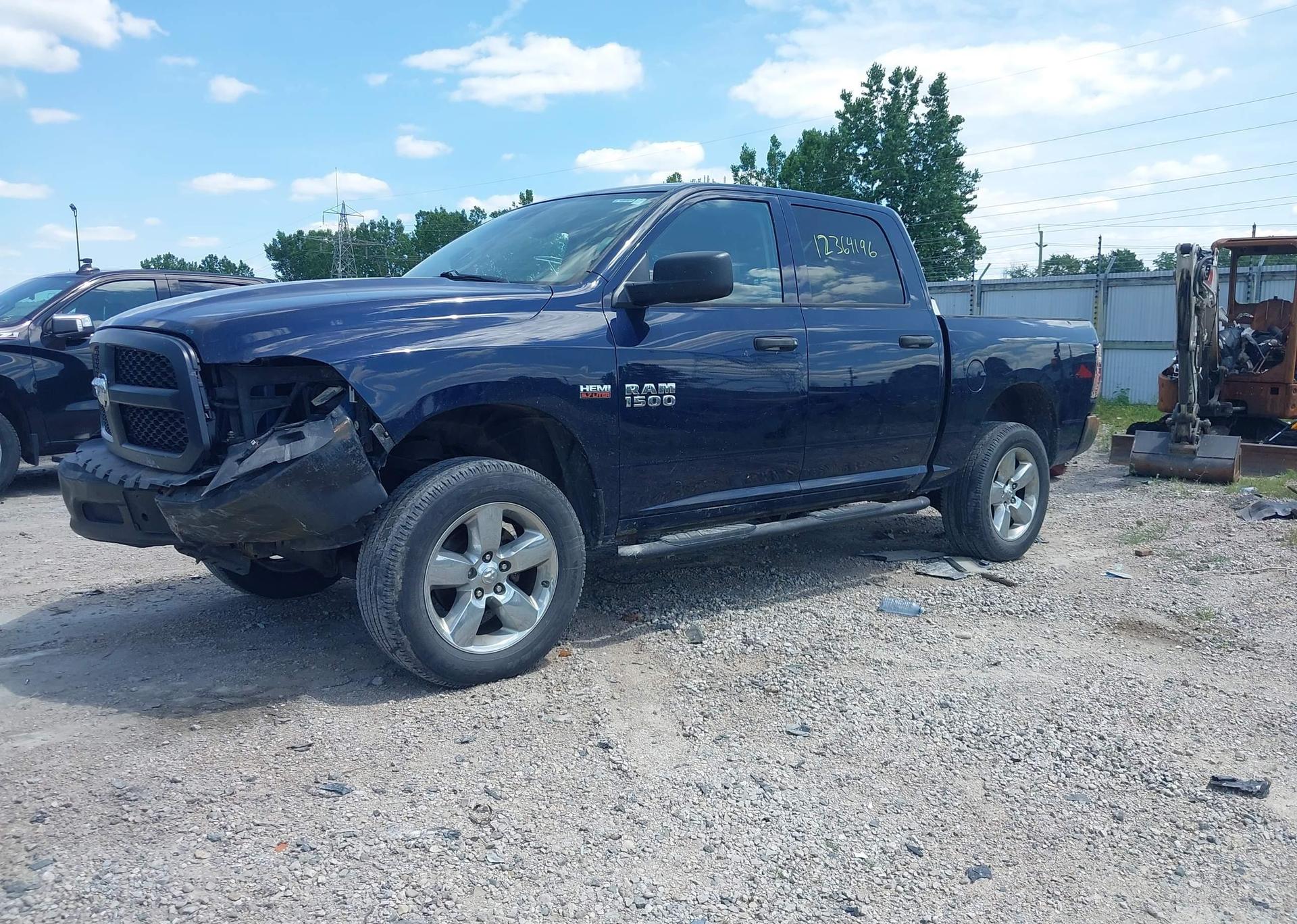 2015 RAM 1500 ST