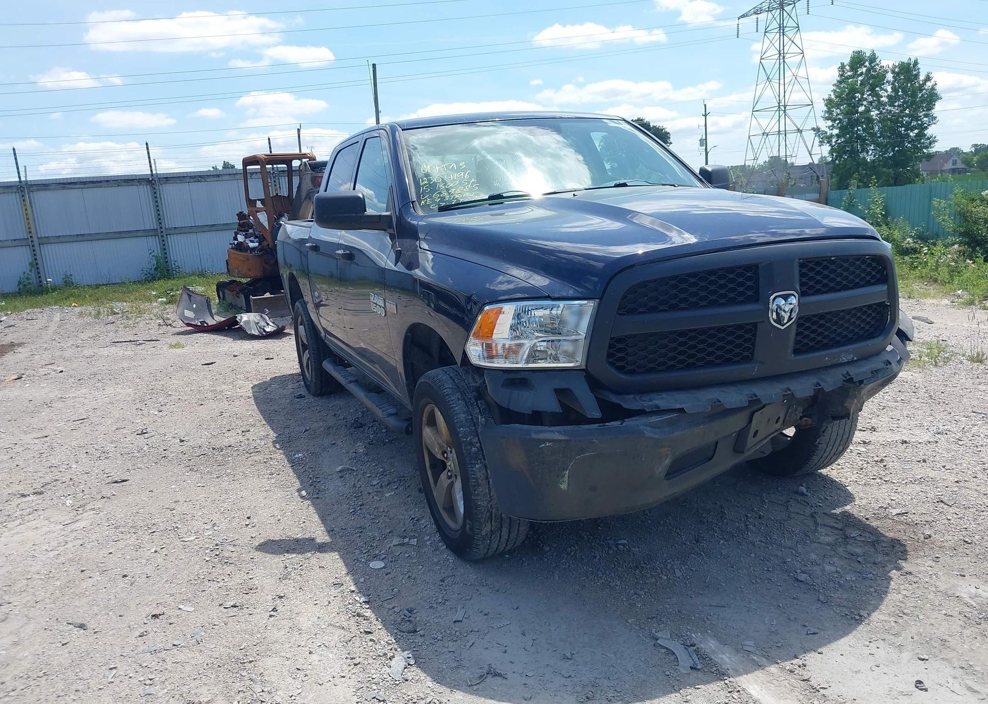 2015 RAM 1500 ST