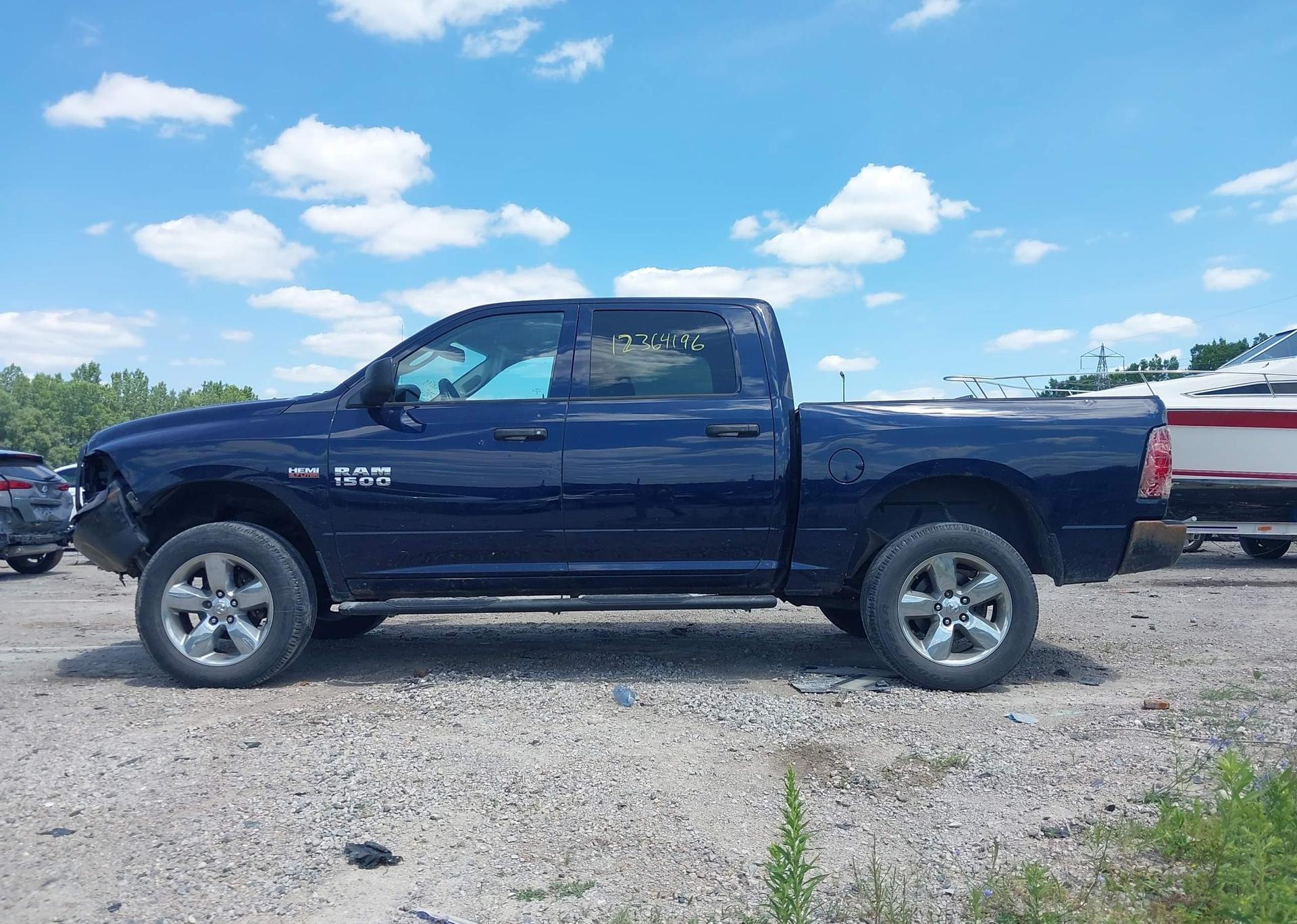 2015 RAM 1500 ST