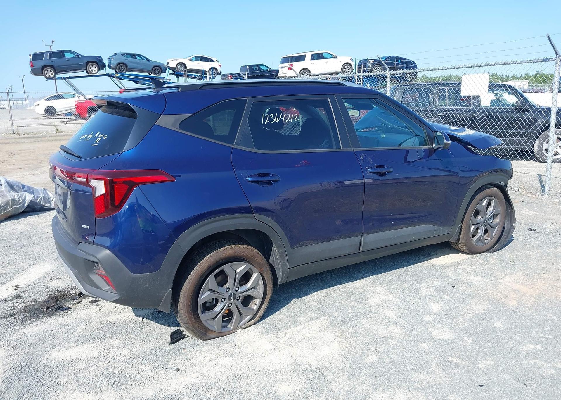 2025 KIA SELTOS LX