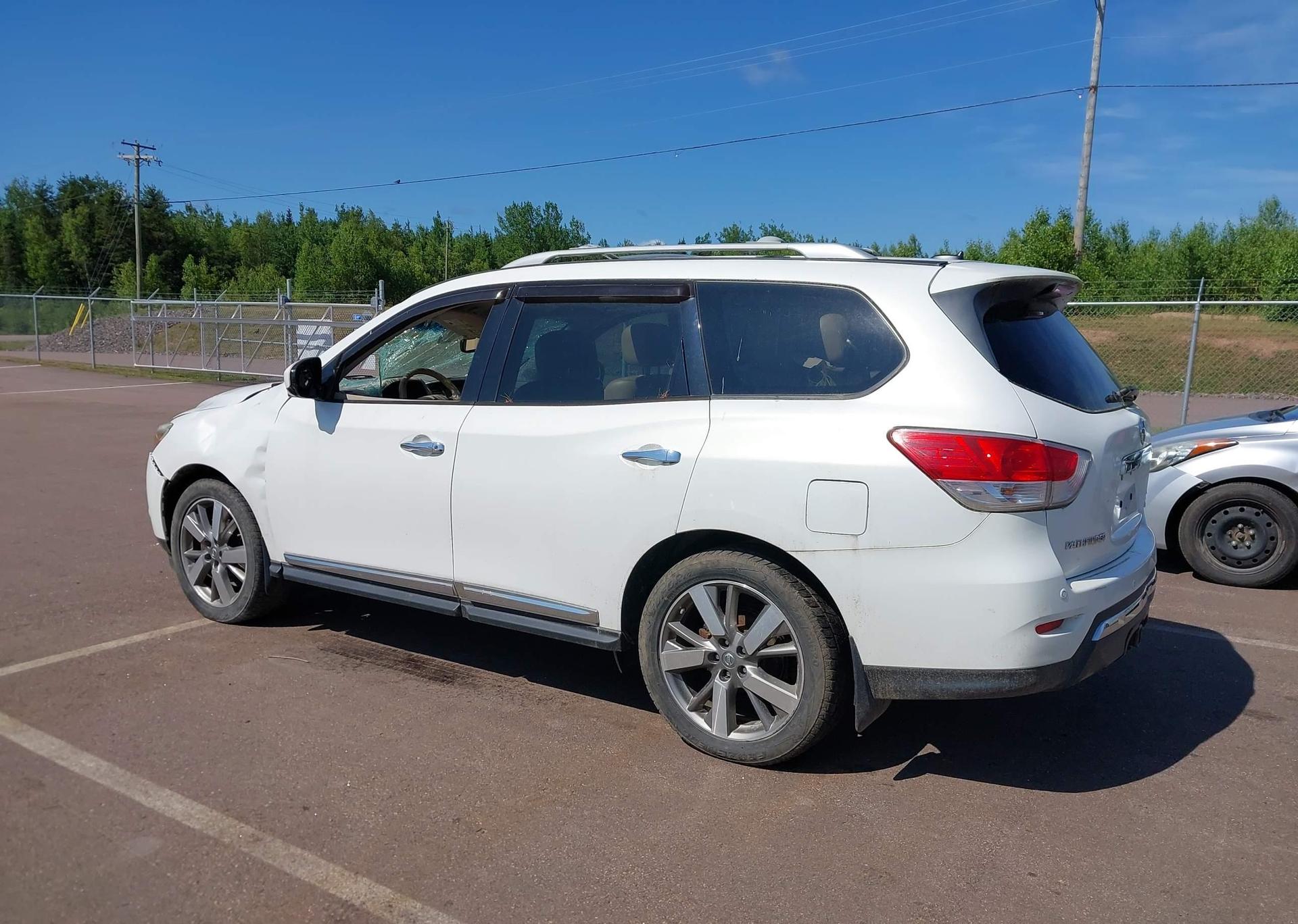 2014 NISSAN PATHFINDER S