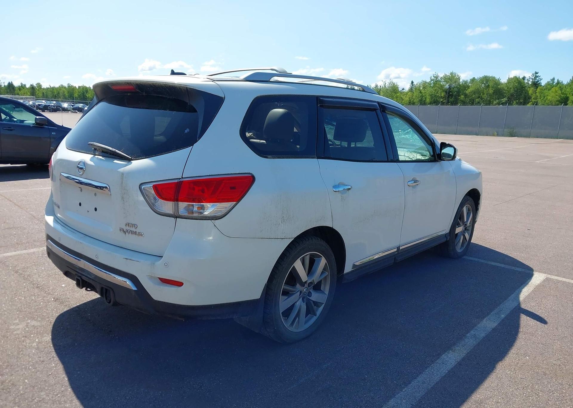 2014 NISSAN PATHFINDER S