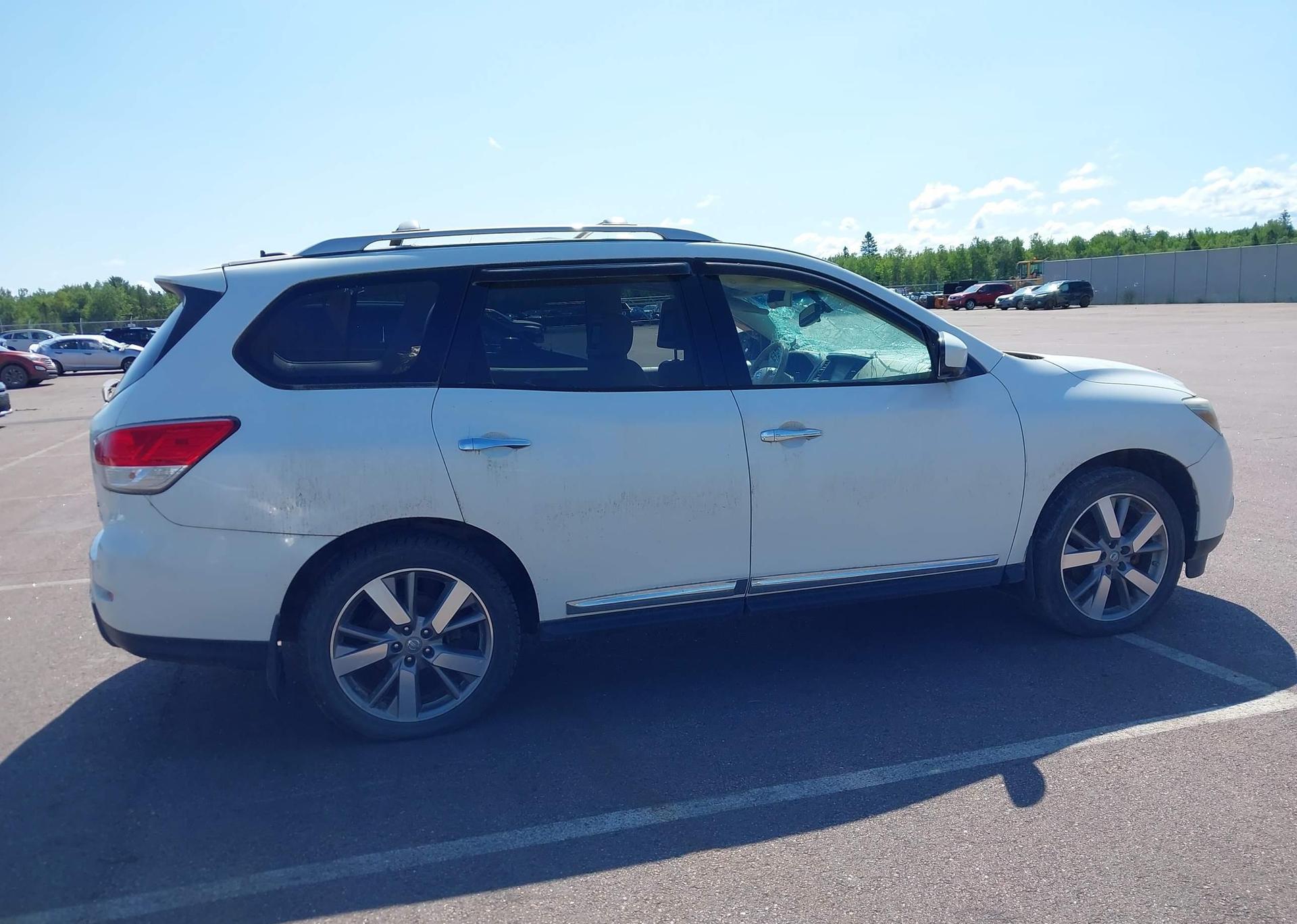 2014 NISSAN PATHFINDER S