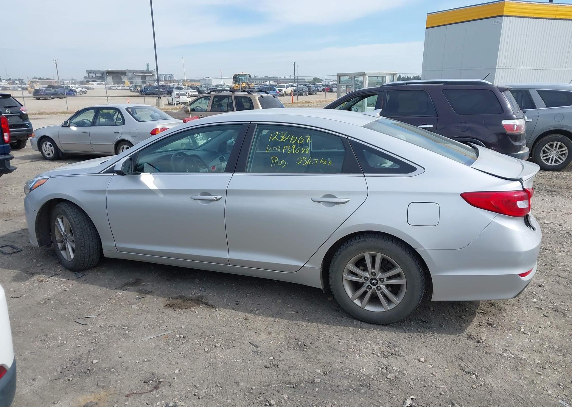 2015 HYUNDAI SONATA SE