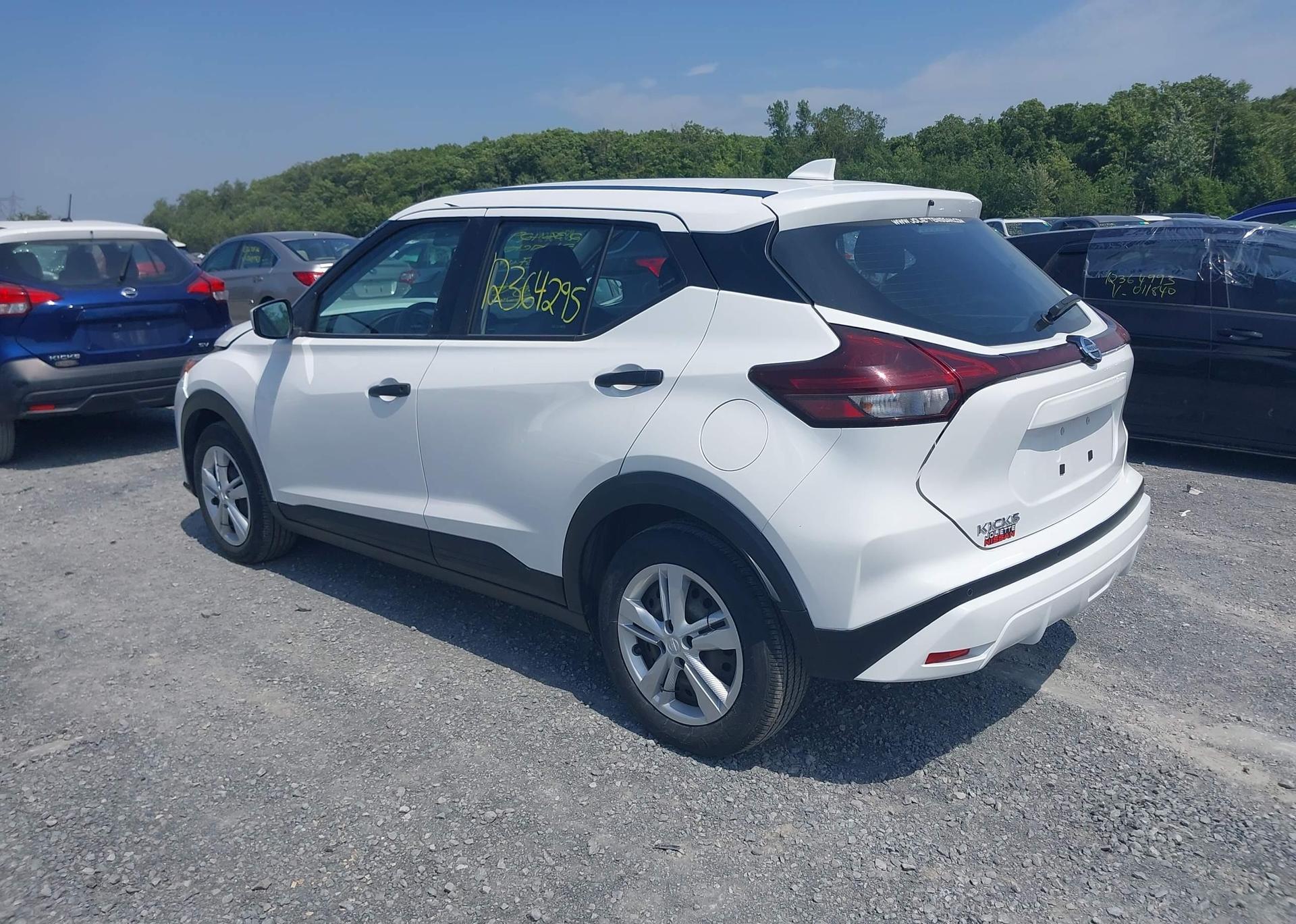 2021 NISSAN KICKS