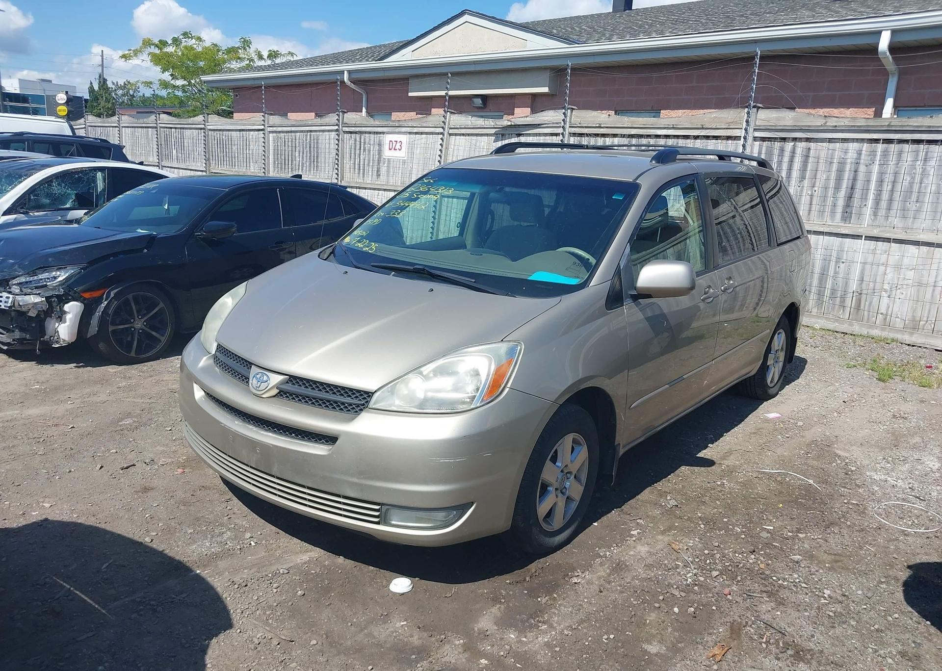 2005 TOYOTA SIENNA CE 7 PASSENGER
