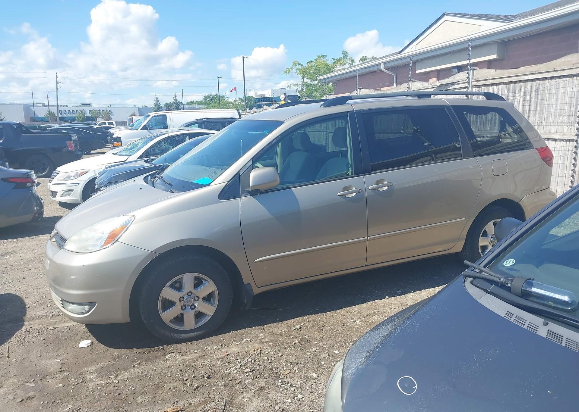 2005 TOYOTA SIENNA CE 7 PASSENGER