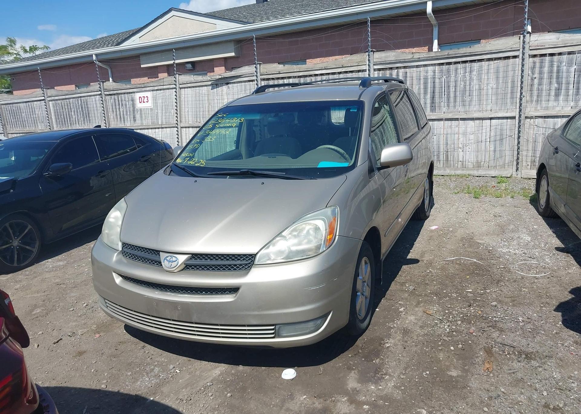2005 TOYOTA SIENNA CE 7 PASSENGER