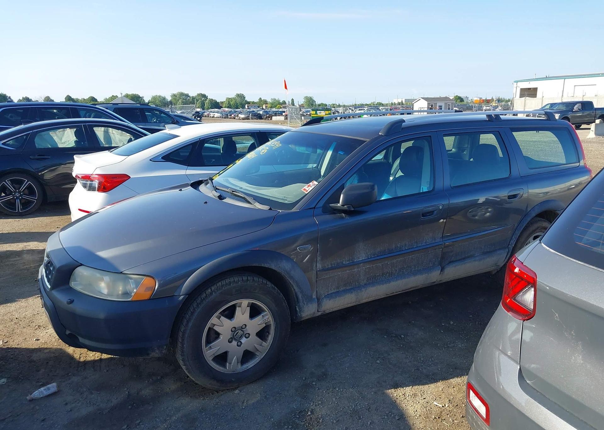 2005 VOLVO XC70