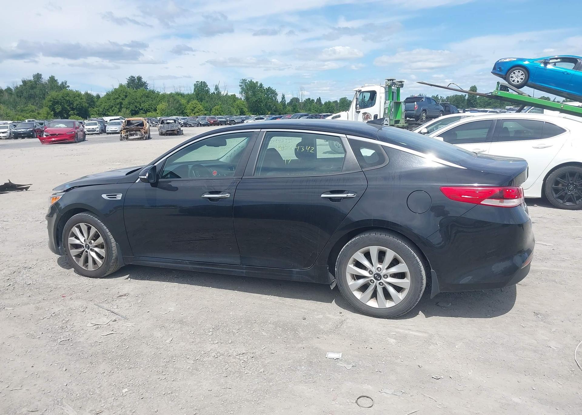 2017 KIA OPTIMA LX