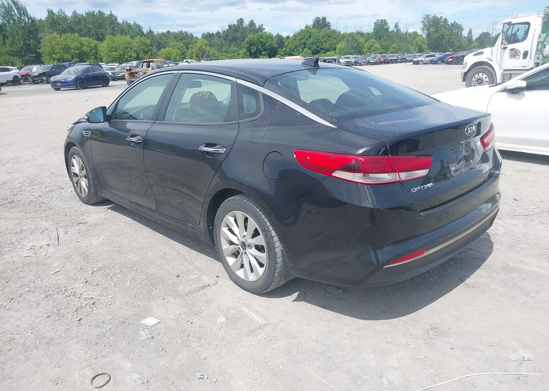 2017 KIA OPTIMA LX