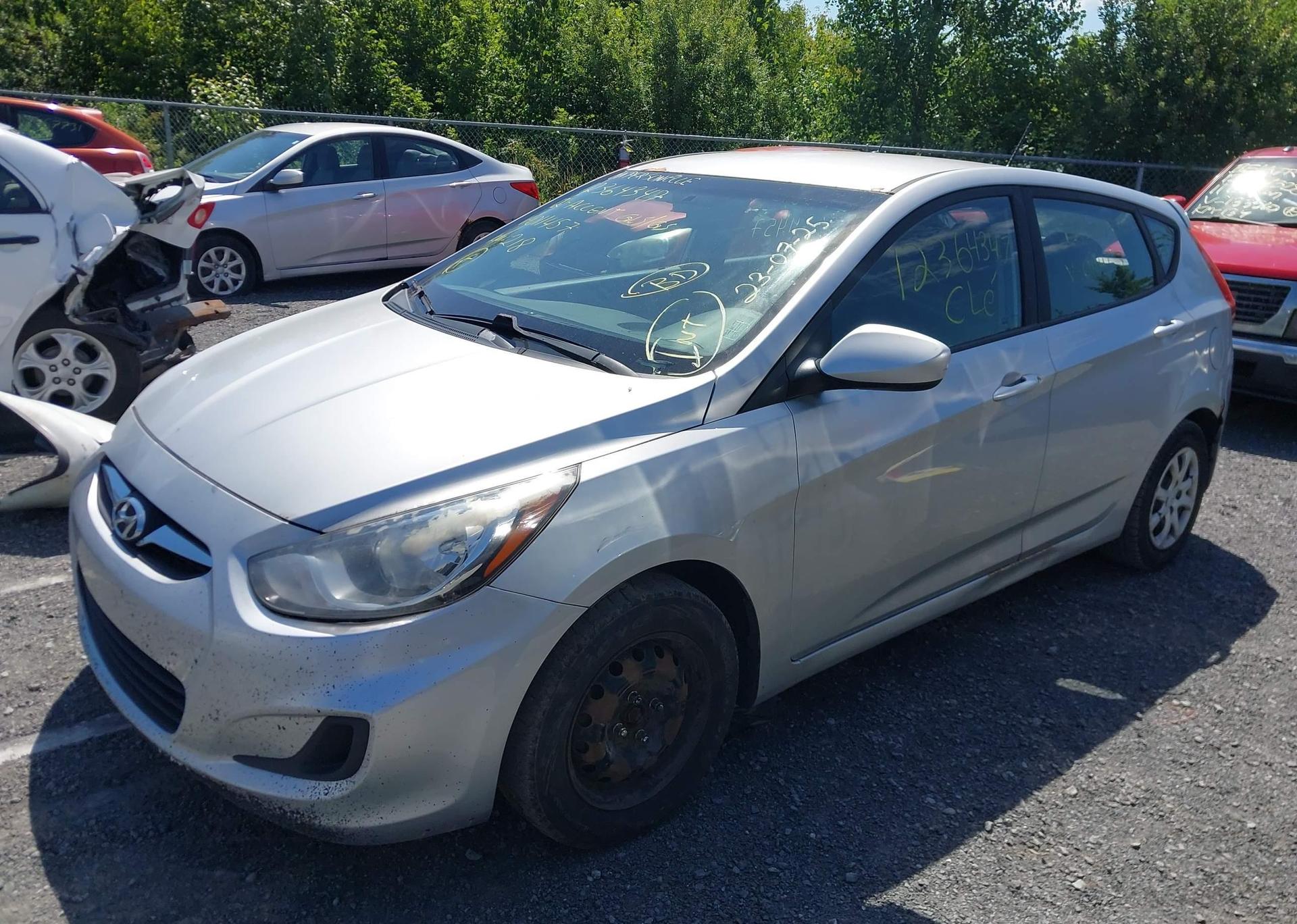 2012 HYUNDAI ACCENT GLS