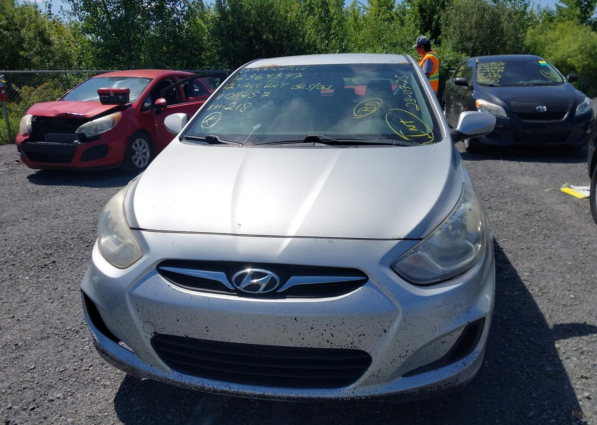 2012 HYUNDAI ACCENT GLS