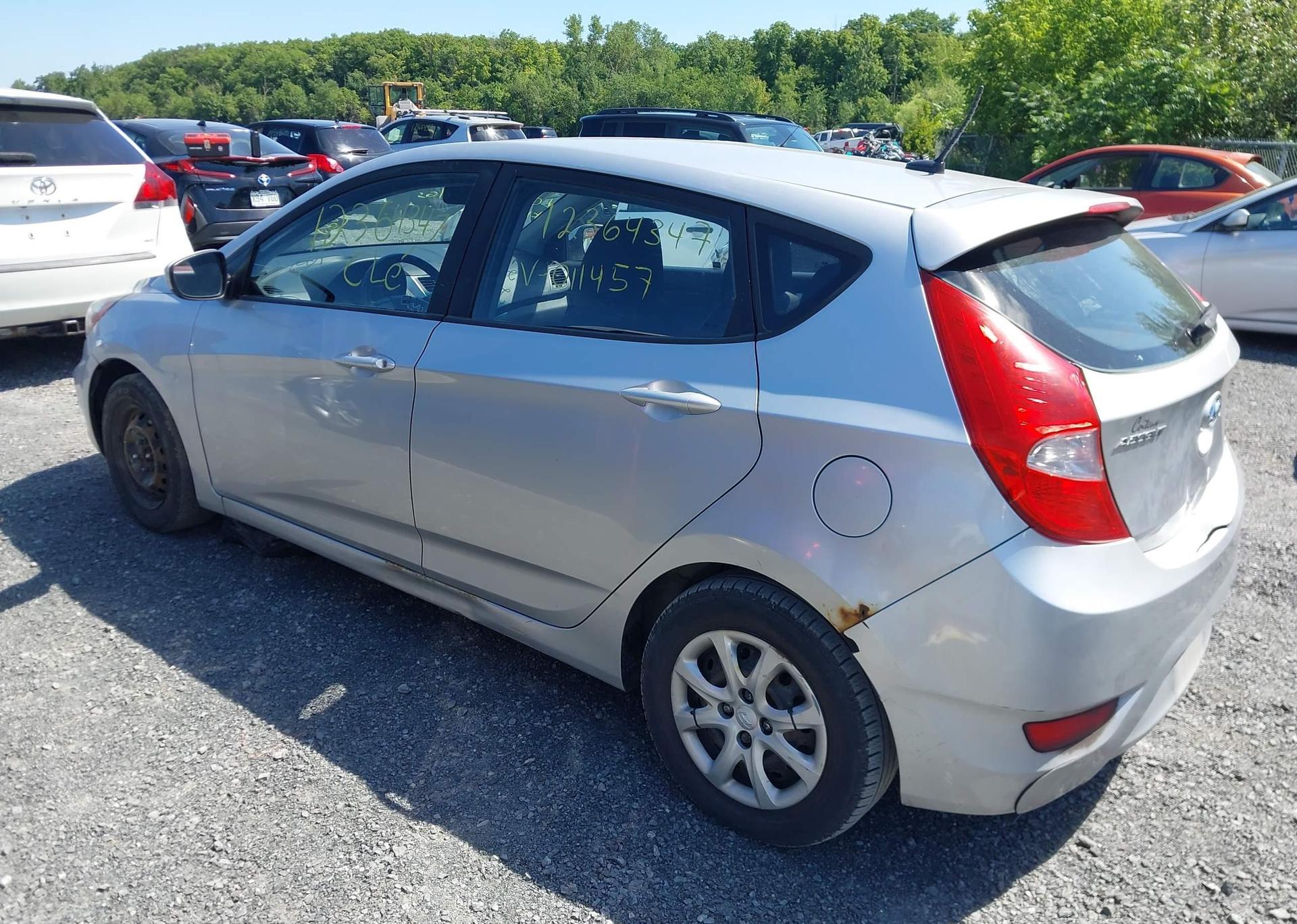 2012 HYUNDAI ACCENT GLS