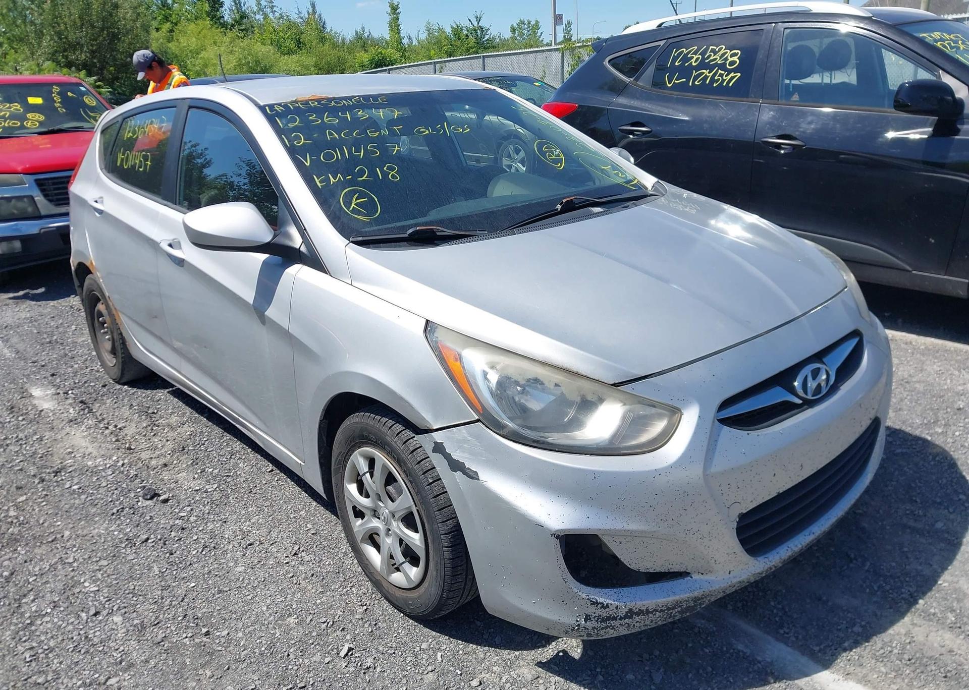 2012 HYUNDAI ACCENT GLS