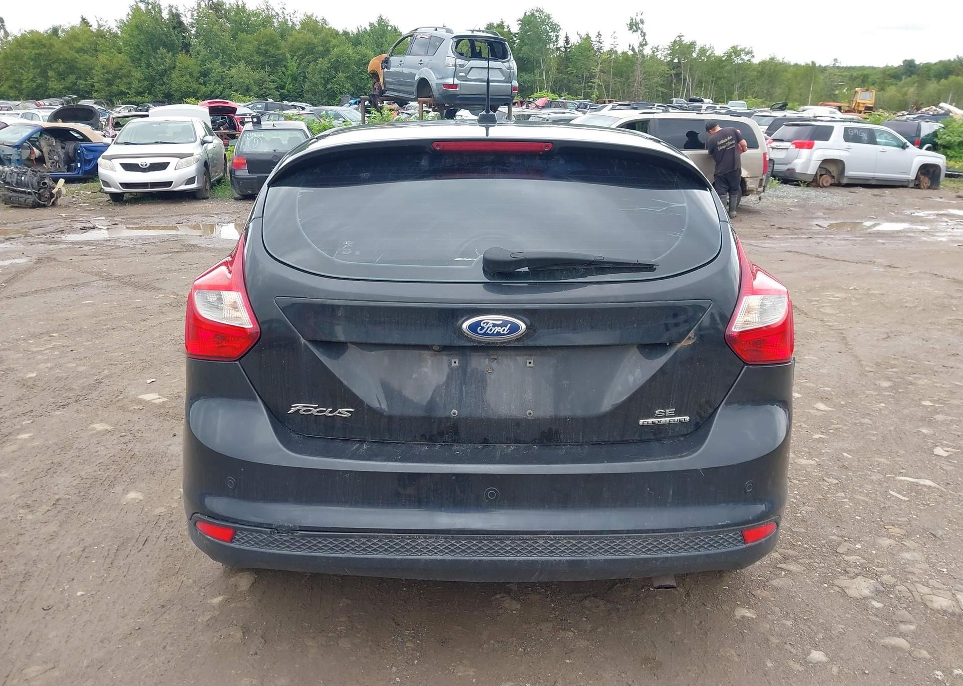 2013 FORD FOCUS SE