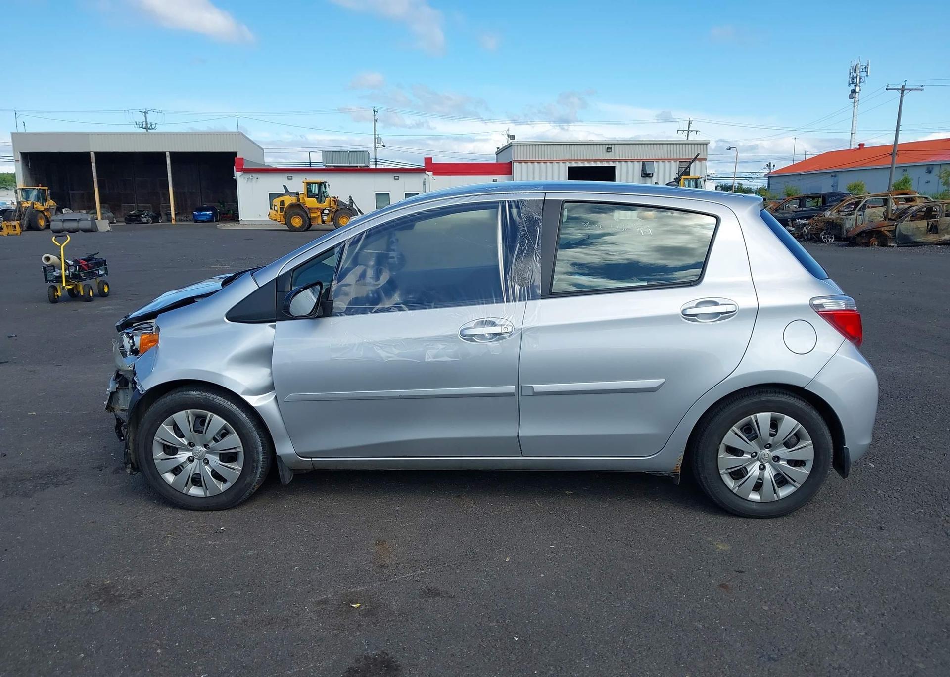 2013 TOYOTA YARIS