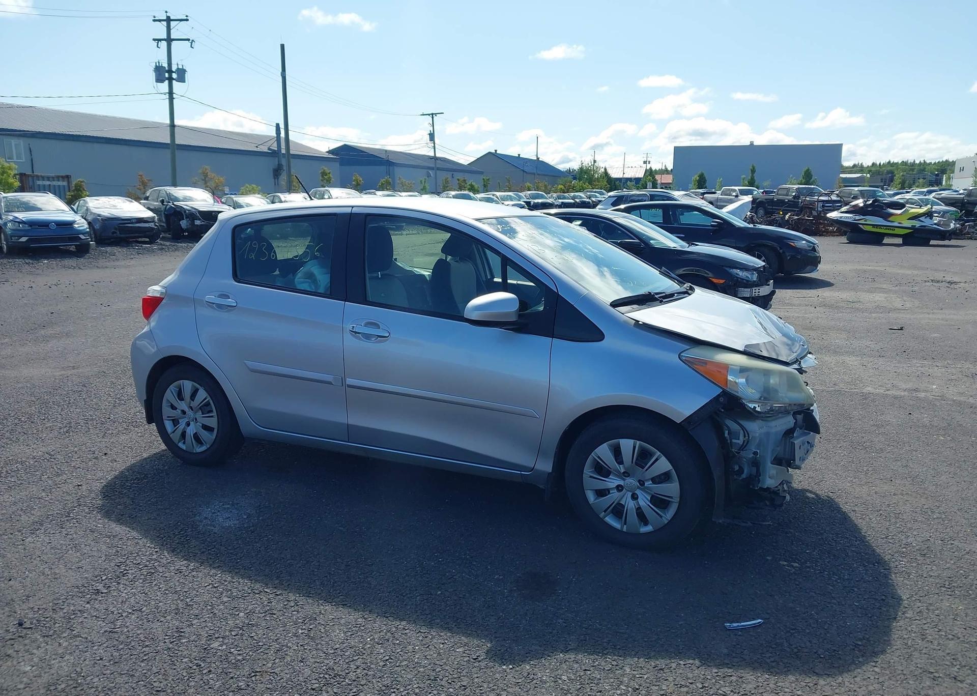 2013 TOYOTA YARIS