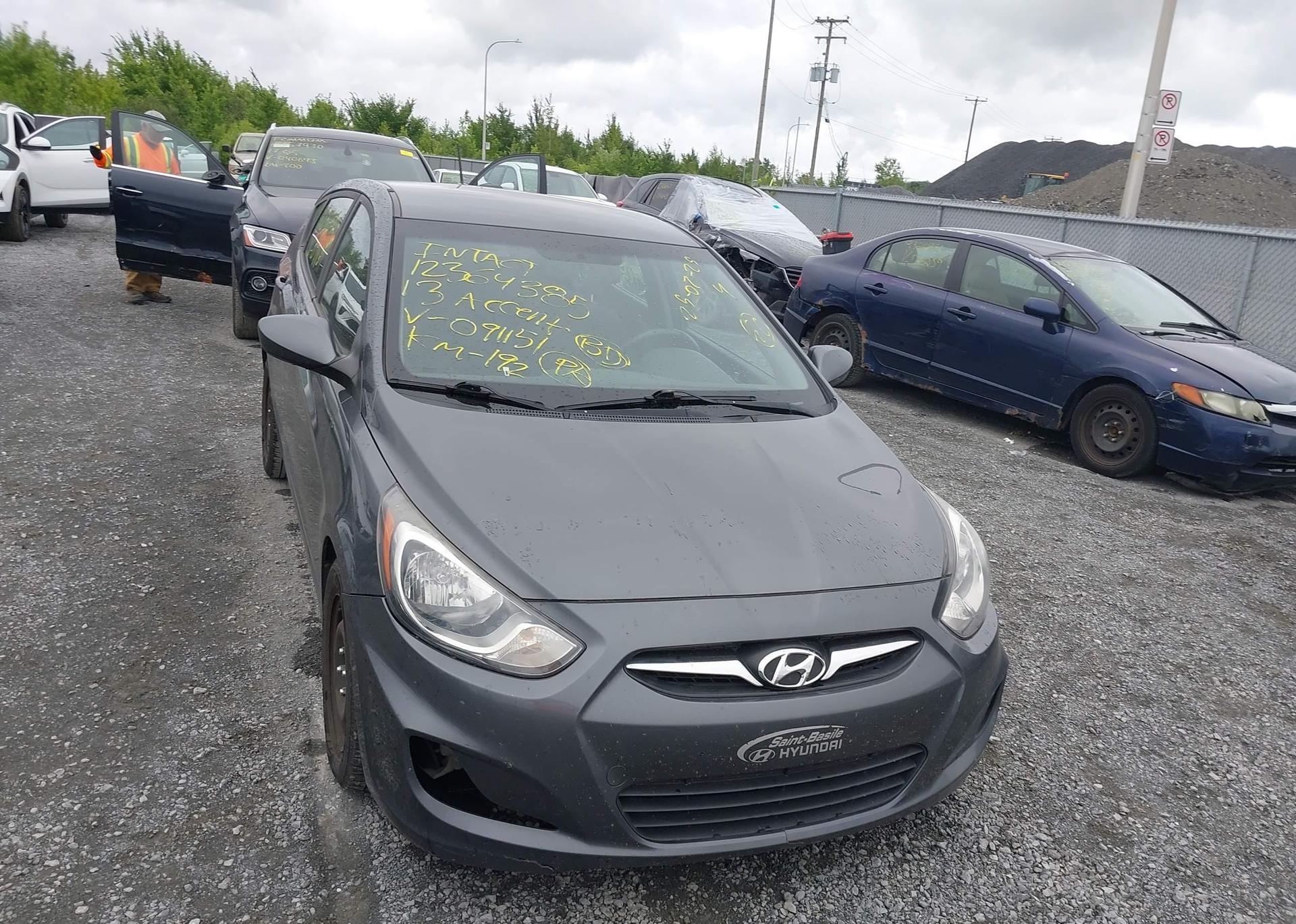 2013 HYUNDAI ACCENT