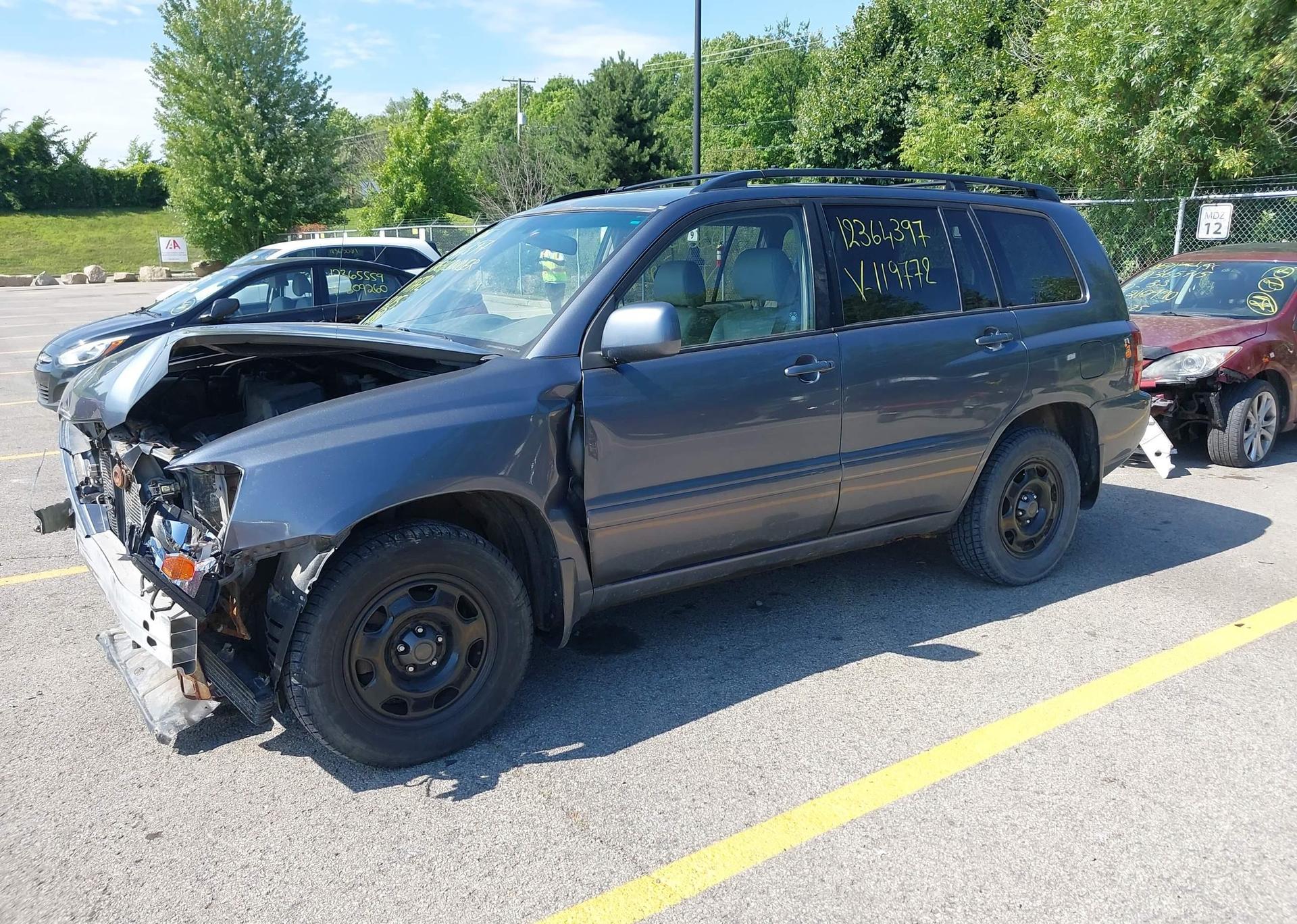 2005 TOYOTA HIGHLANDER LIMITED