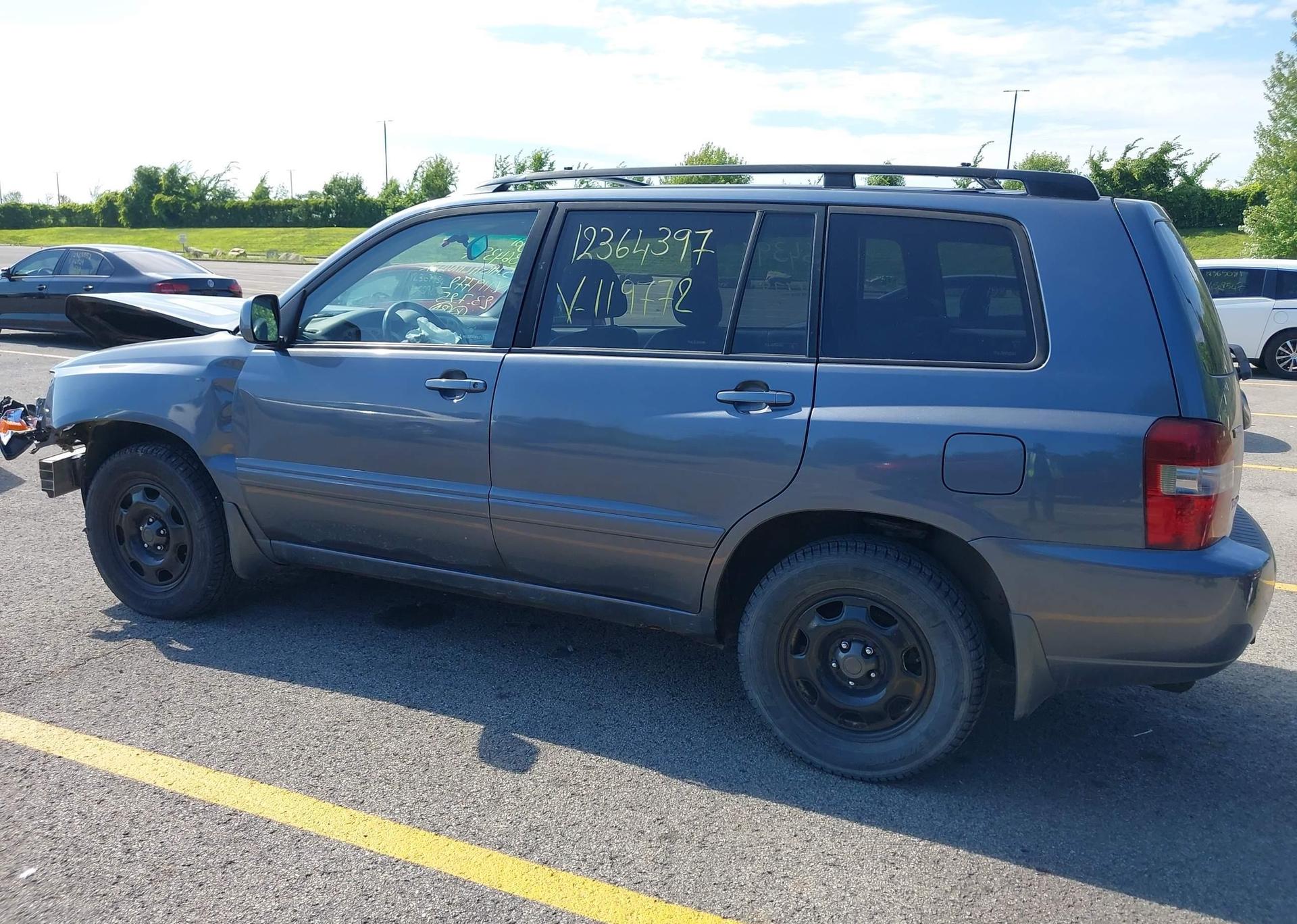2005 TOYOTA HIGHLANDER LIMITED