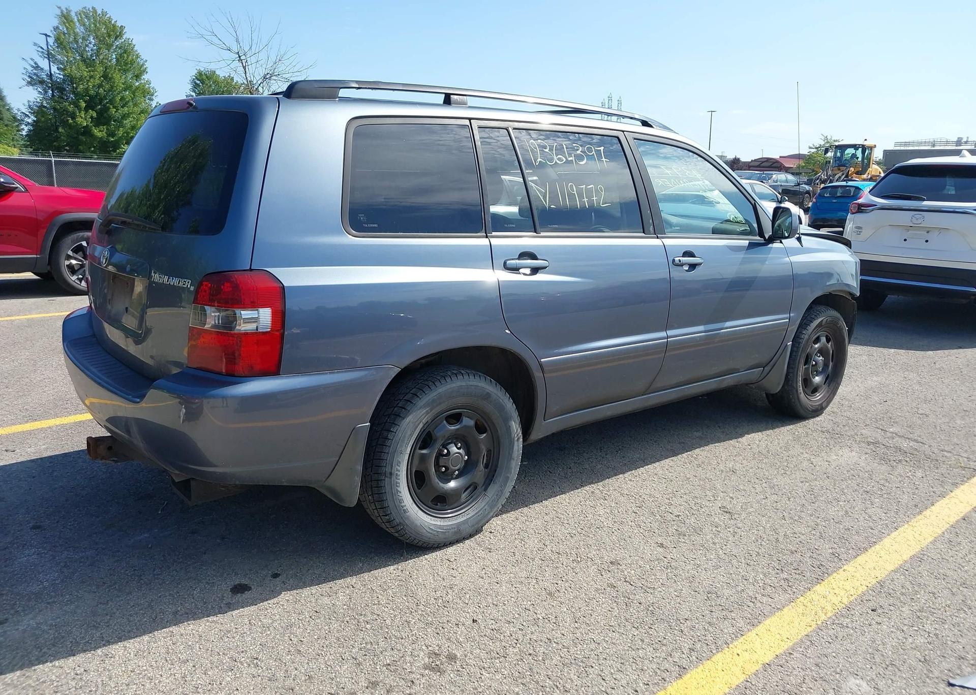 2005 TOYOTA HIGHLANDER LIMITED