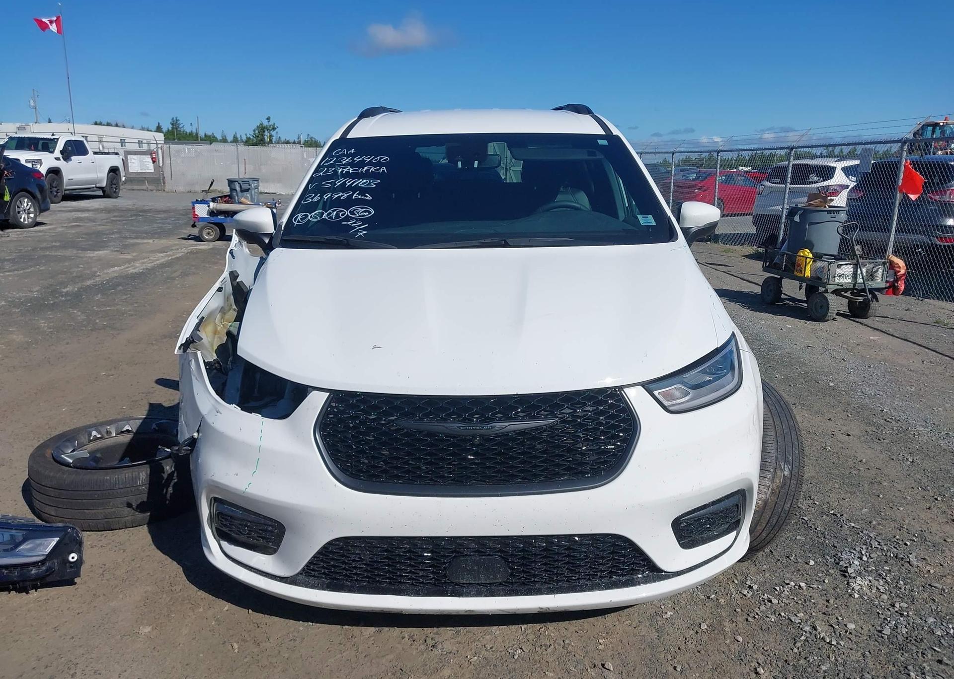2023 CHRYSLER PACIFICA TOURING L AWD