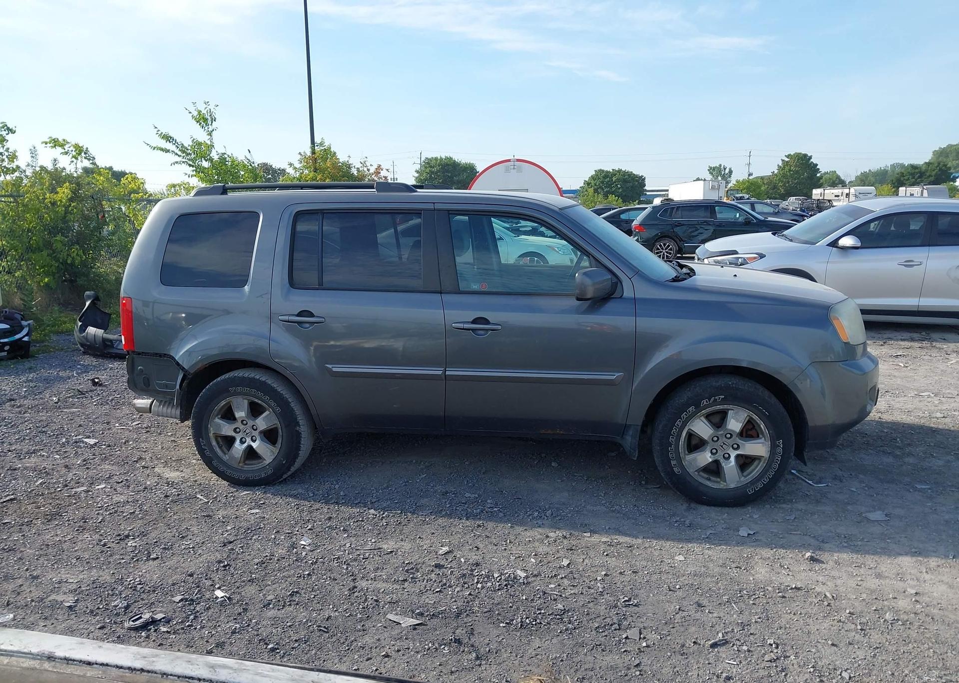 2011 HONDA PILOT EX