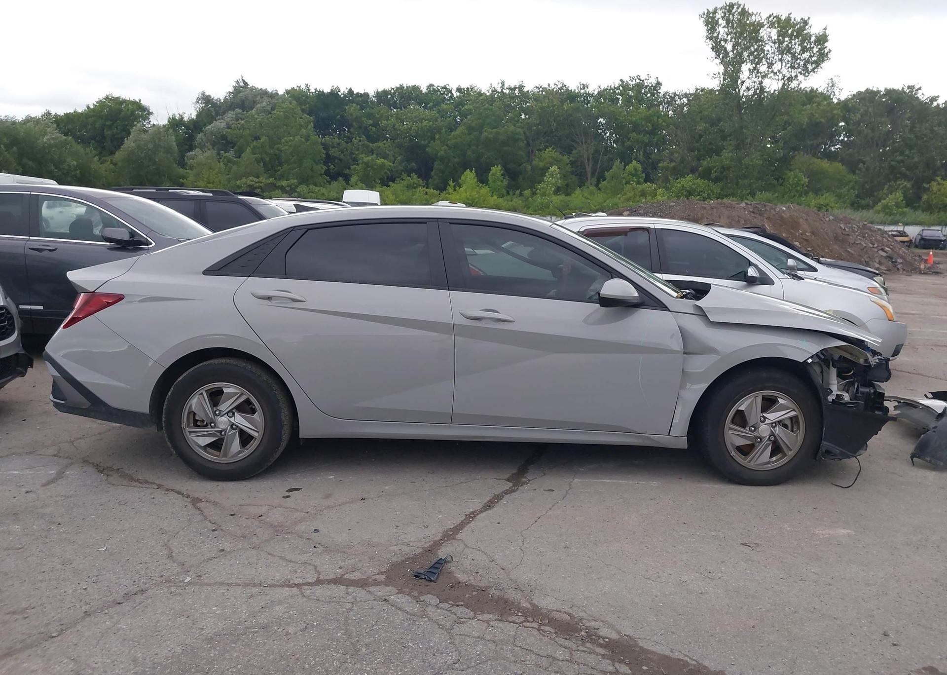 2024 HYUNDAI ELANTRA ESSENTIAL