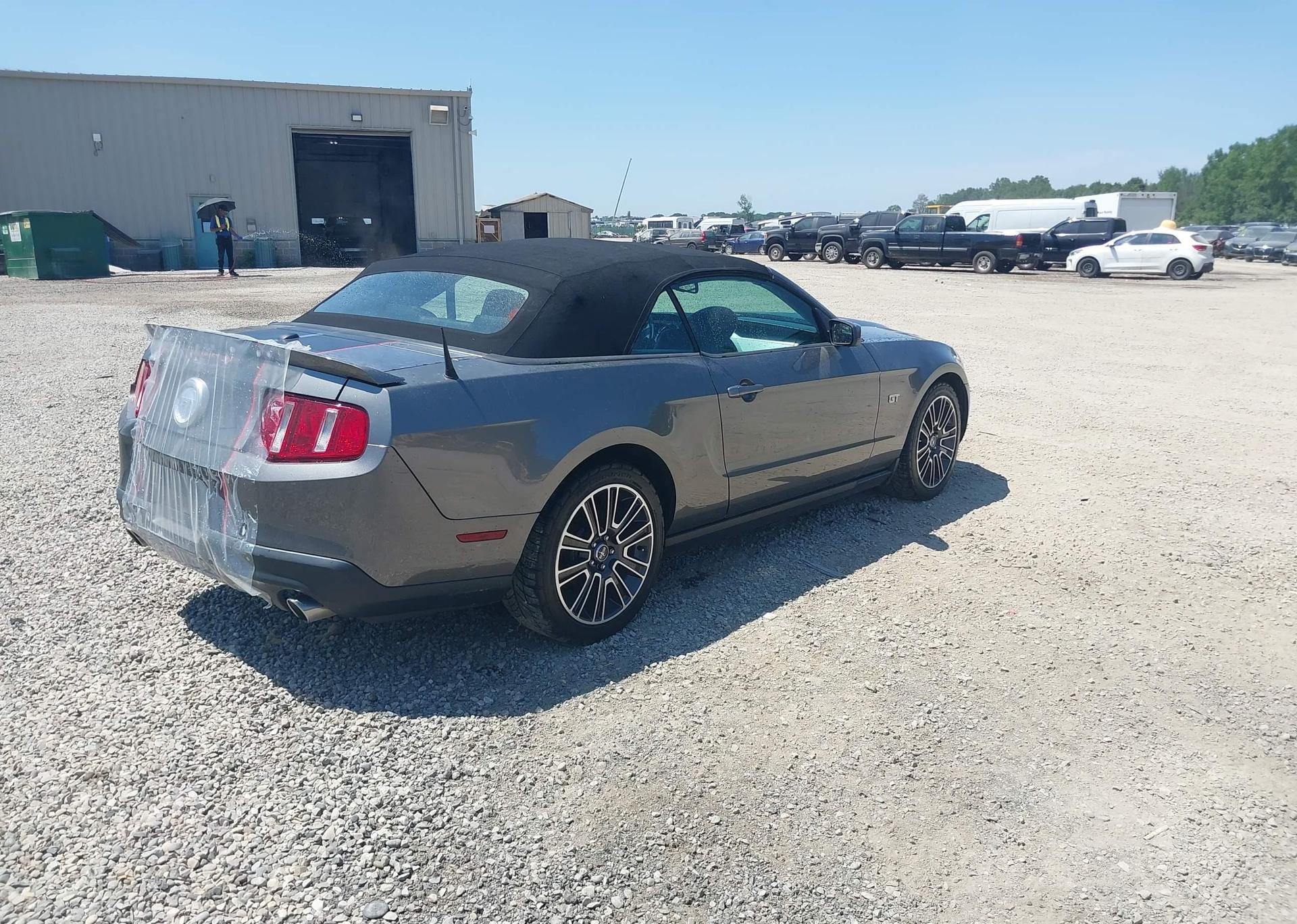 2010 FORD MUSTANG GT