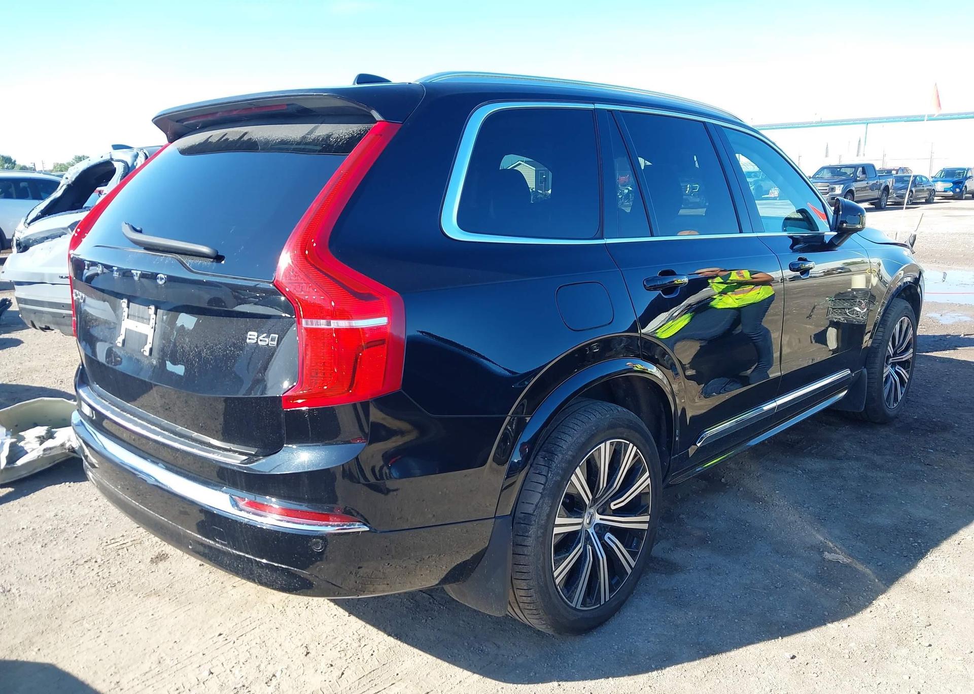 2024 VOLVO XC90 CORE
