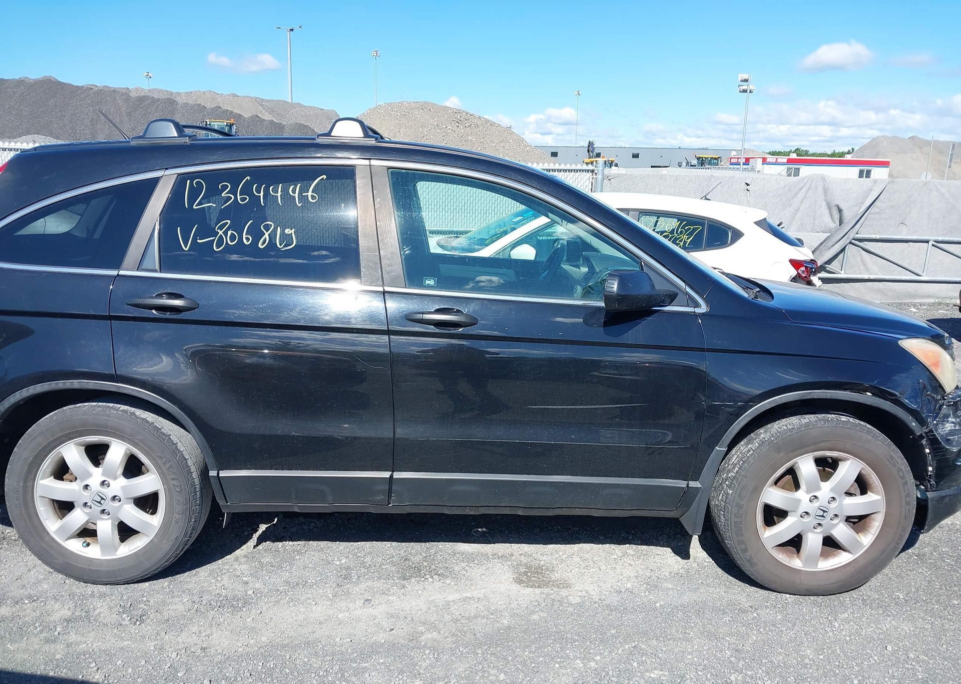 2011 HONDA CR-V LX