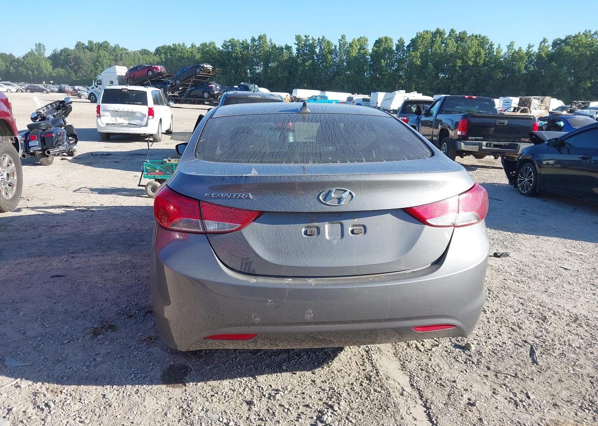 2012 HYUNDAI ELANTRA GLS