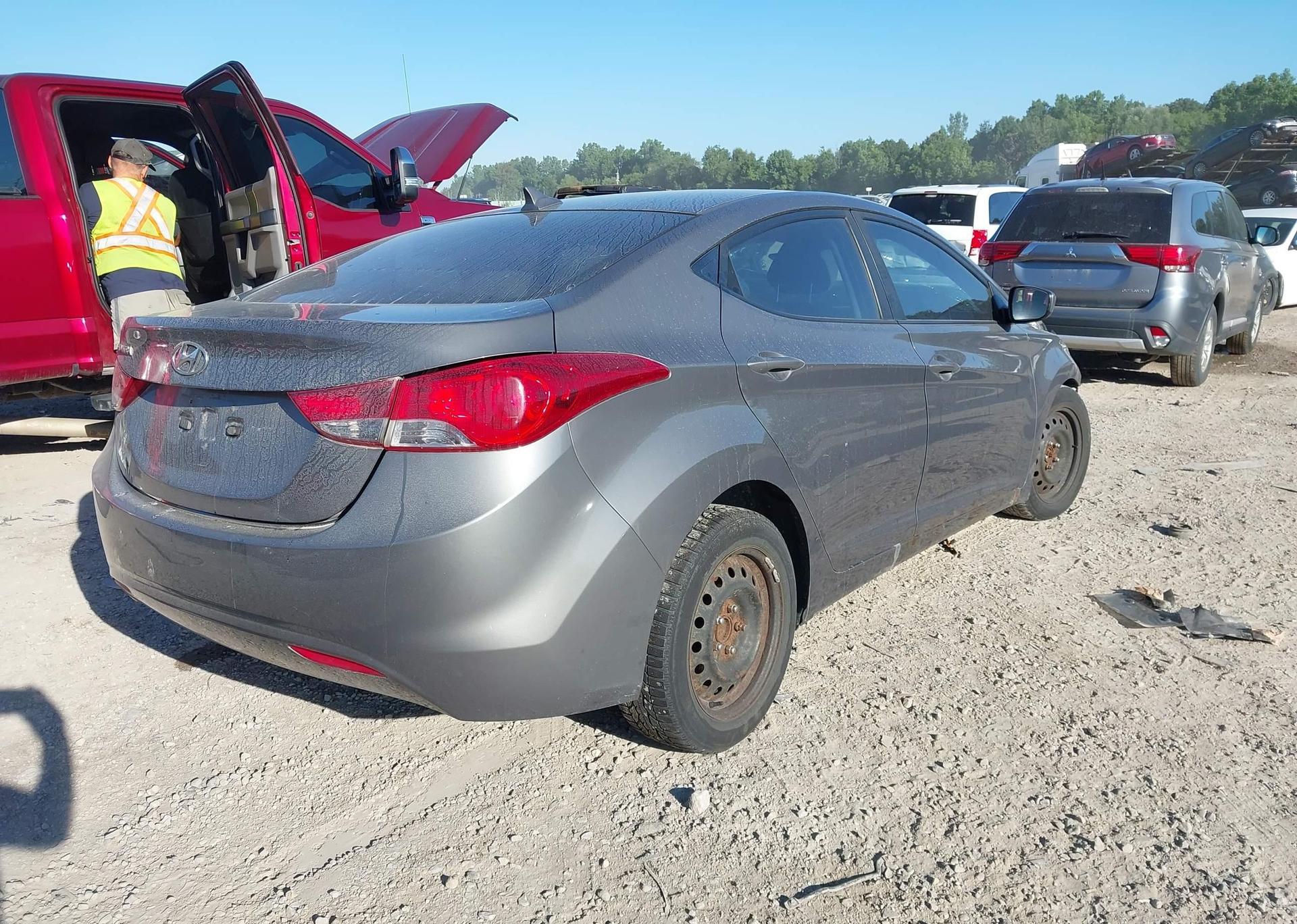 2012 HYUNDAI ELANTRA GLS