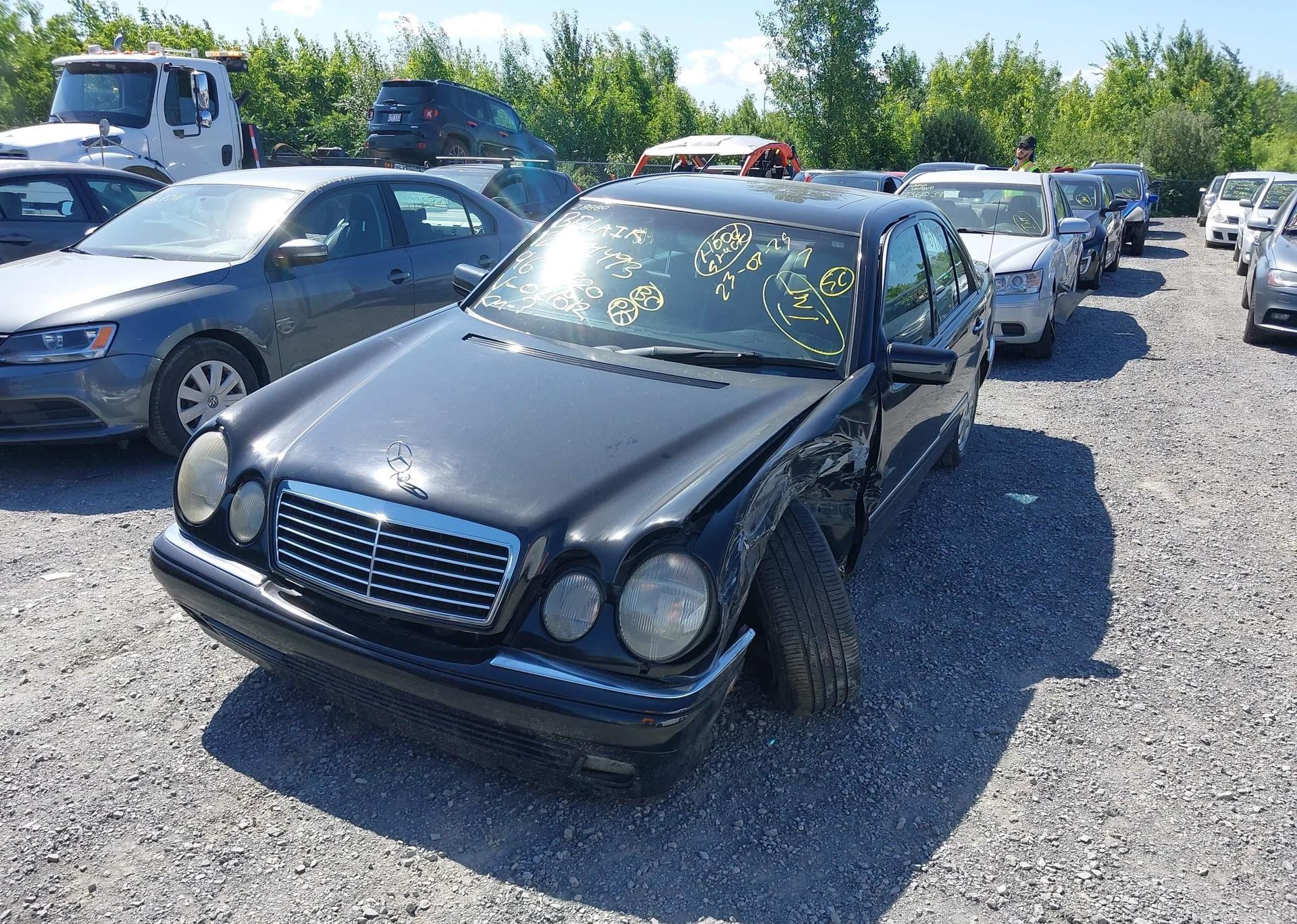 1996 MERCEDES-BENZ E 320