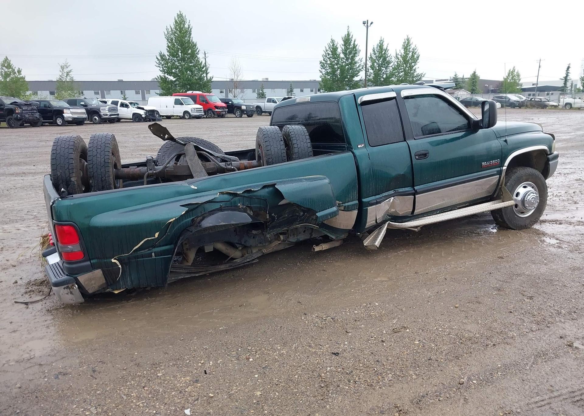 2000 DODGE RAM 3500