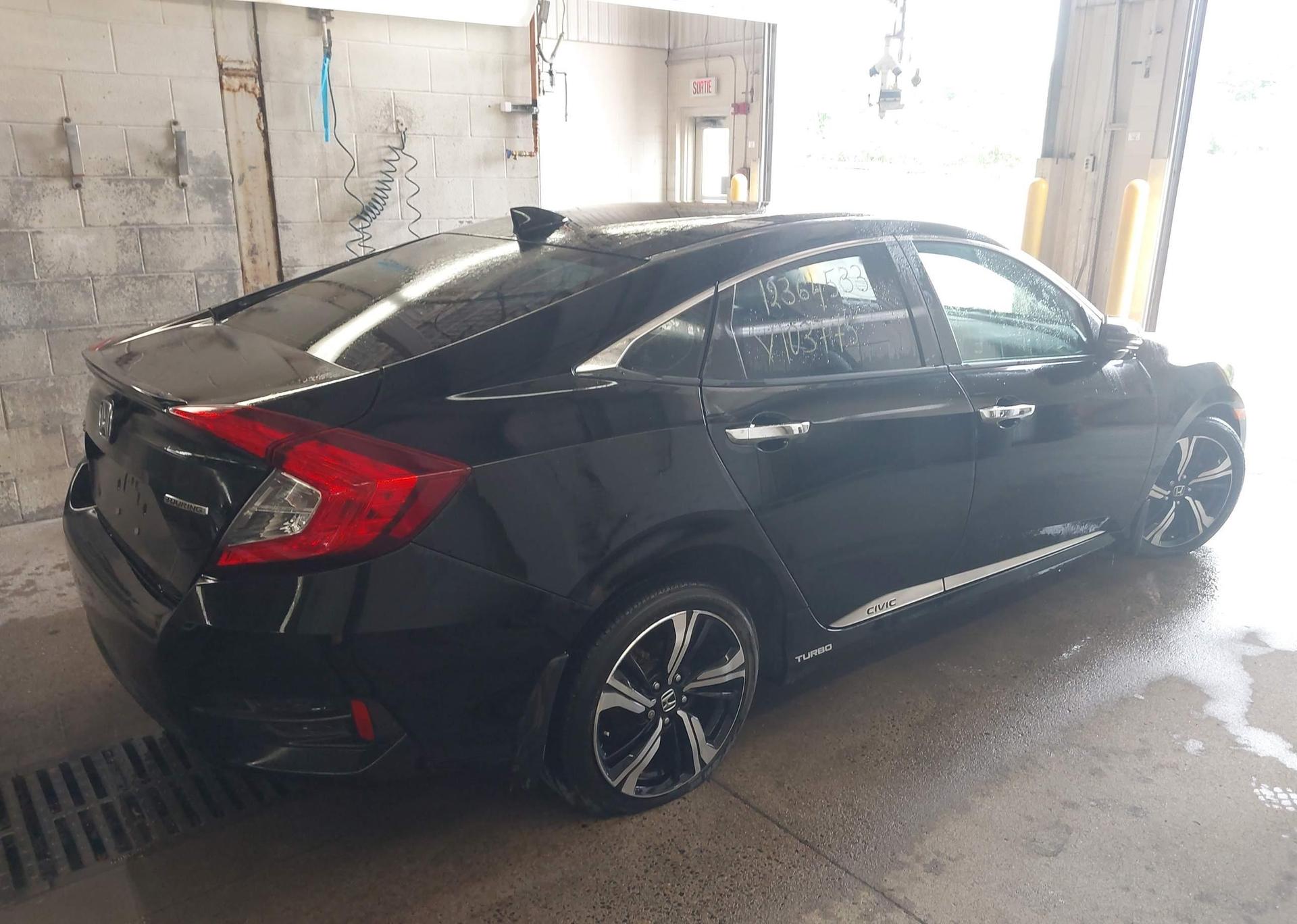 2017 HONDA CIVIC