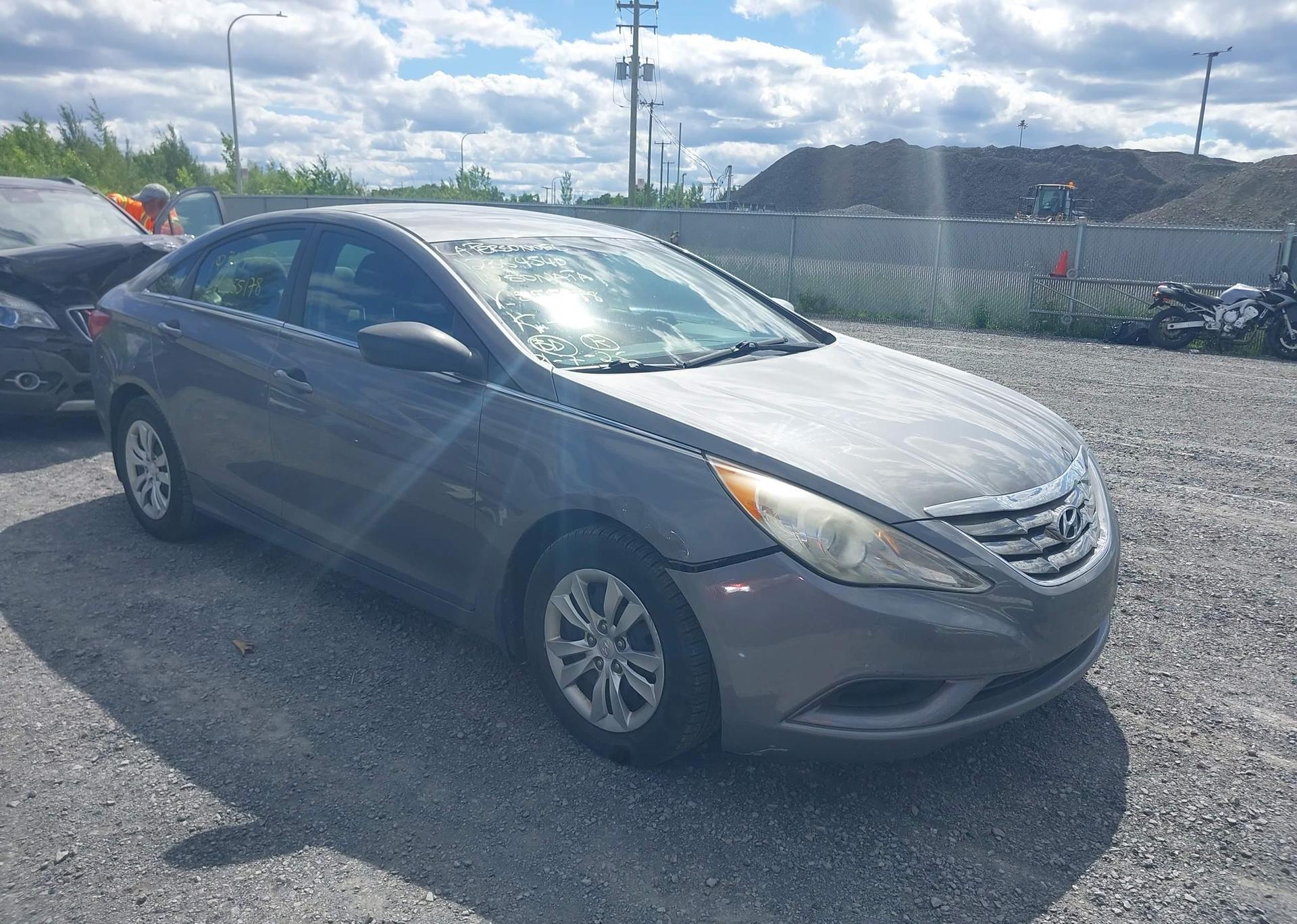 2012 HYUNDAI SONATA GLS