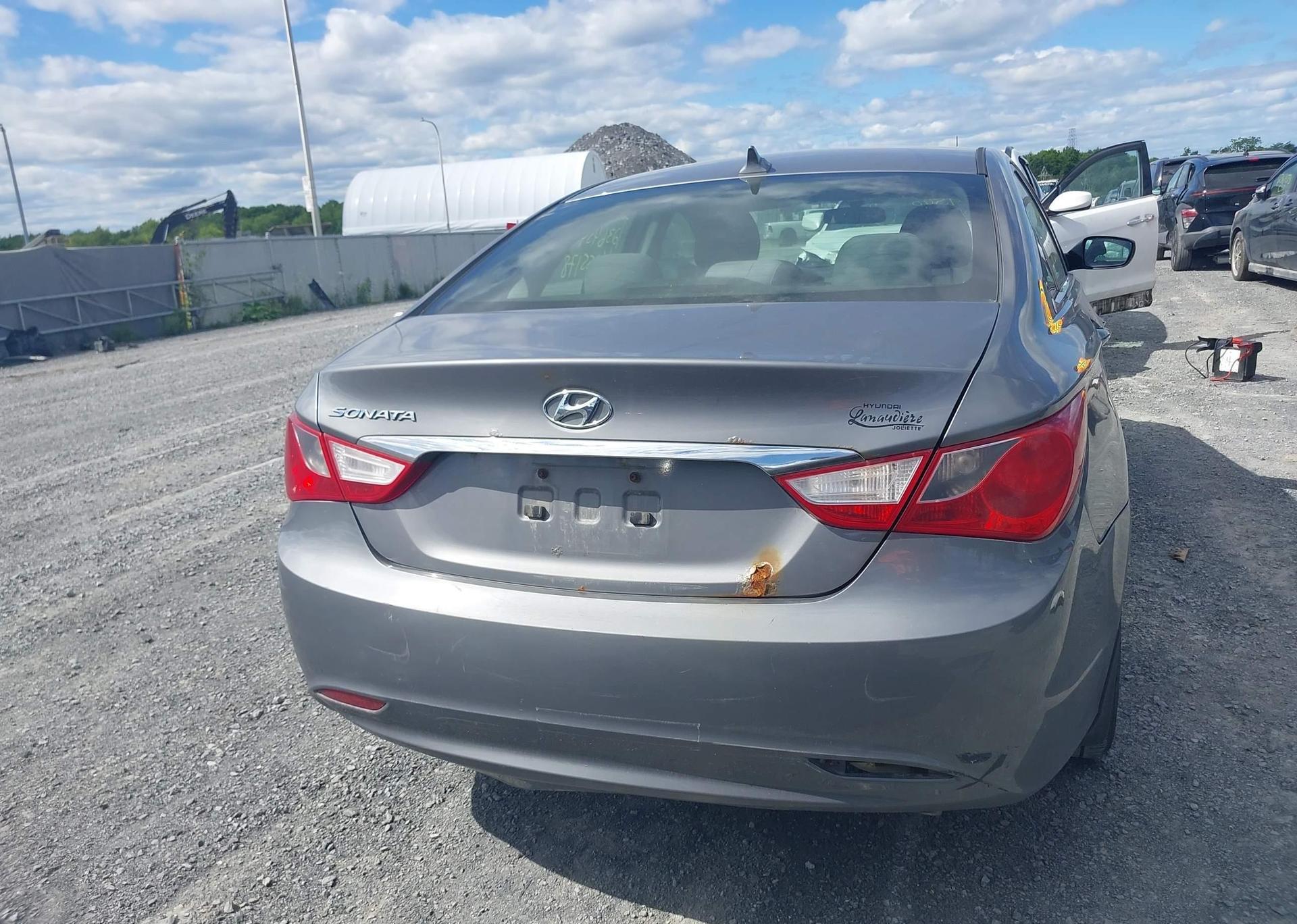 2012 HYUNDAI SONATA GLS