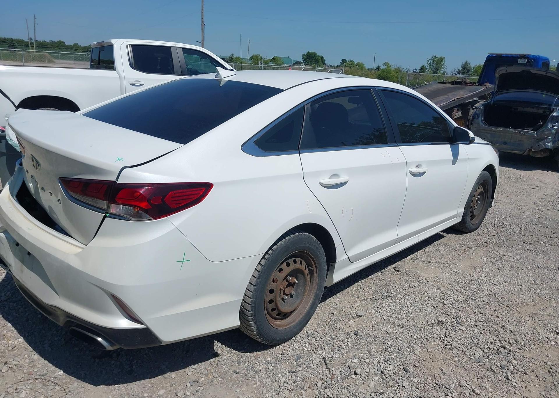 2019 HYUNDAI SONATA SE