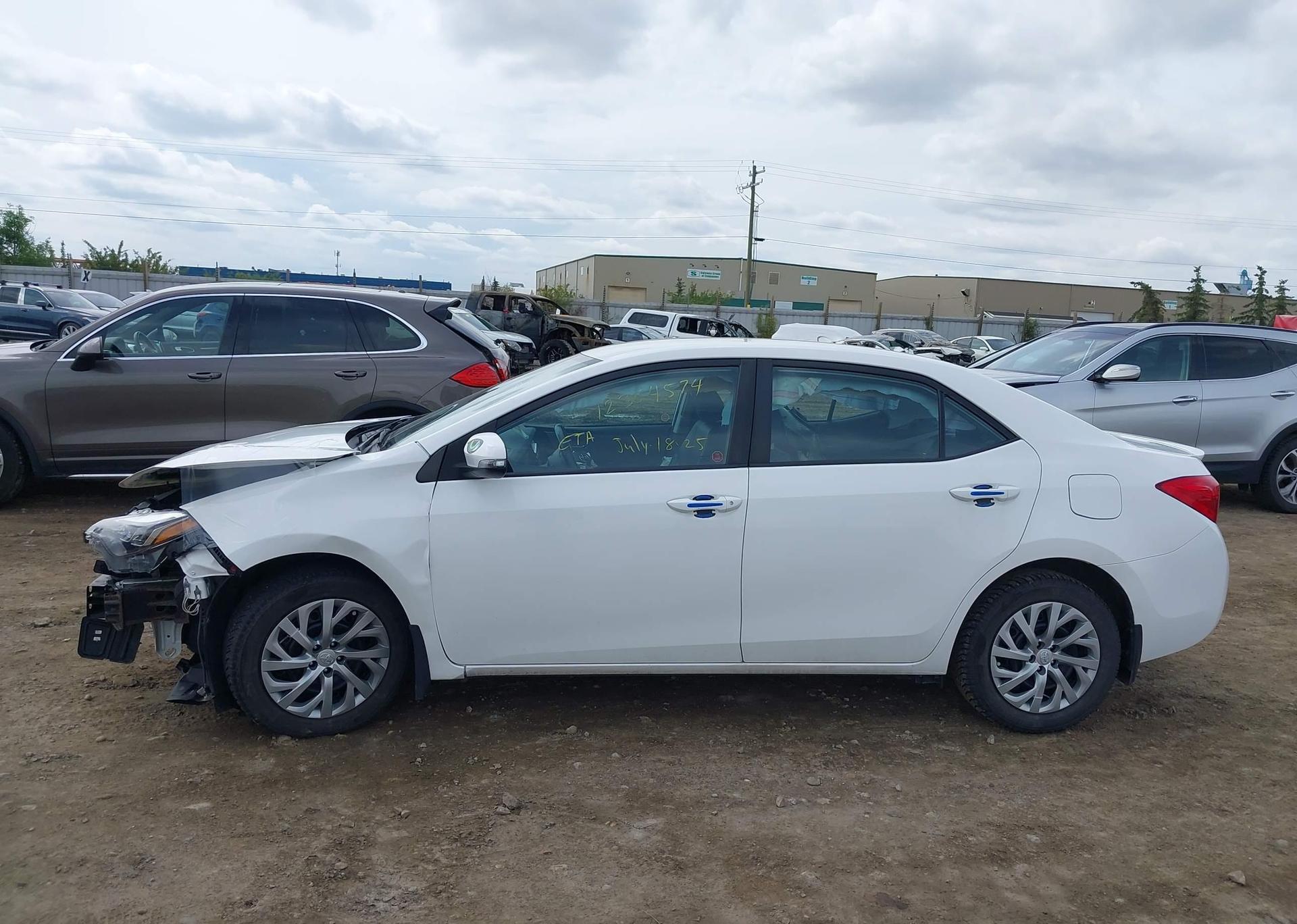 2019 TOYOTA COROLLA SE