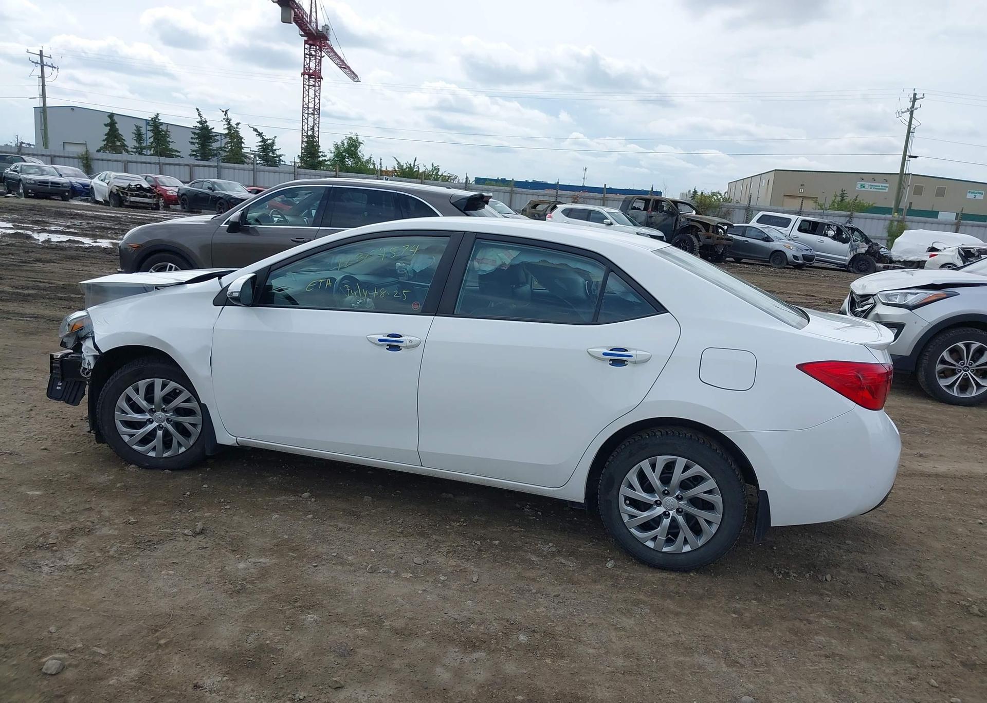 2019 TOYOTA COROLLA SE